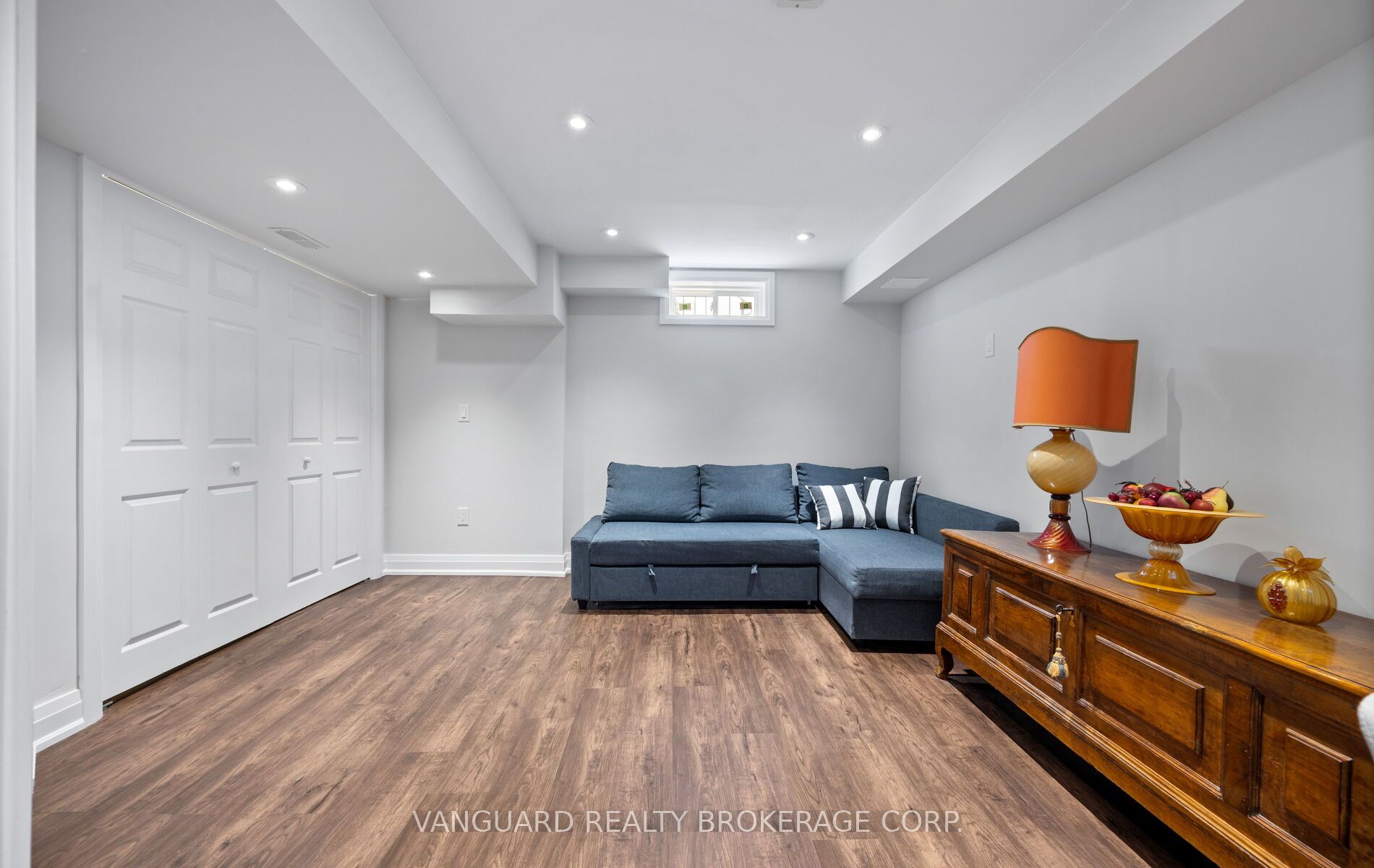 200 Cresthaven Road 110 Property Photo 38