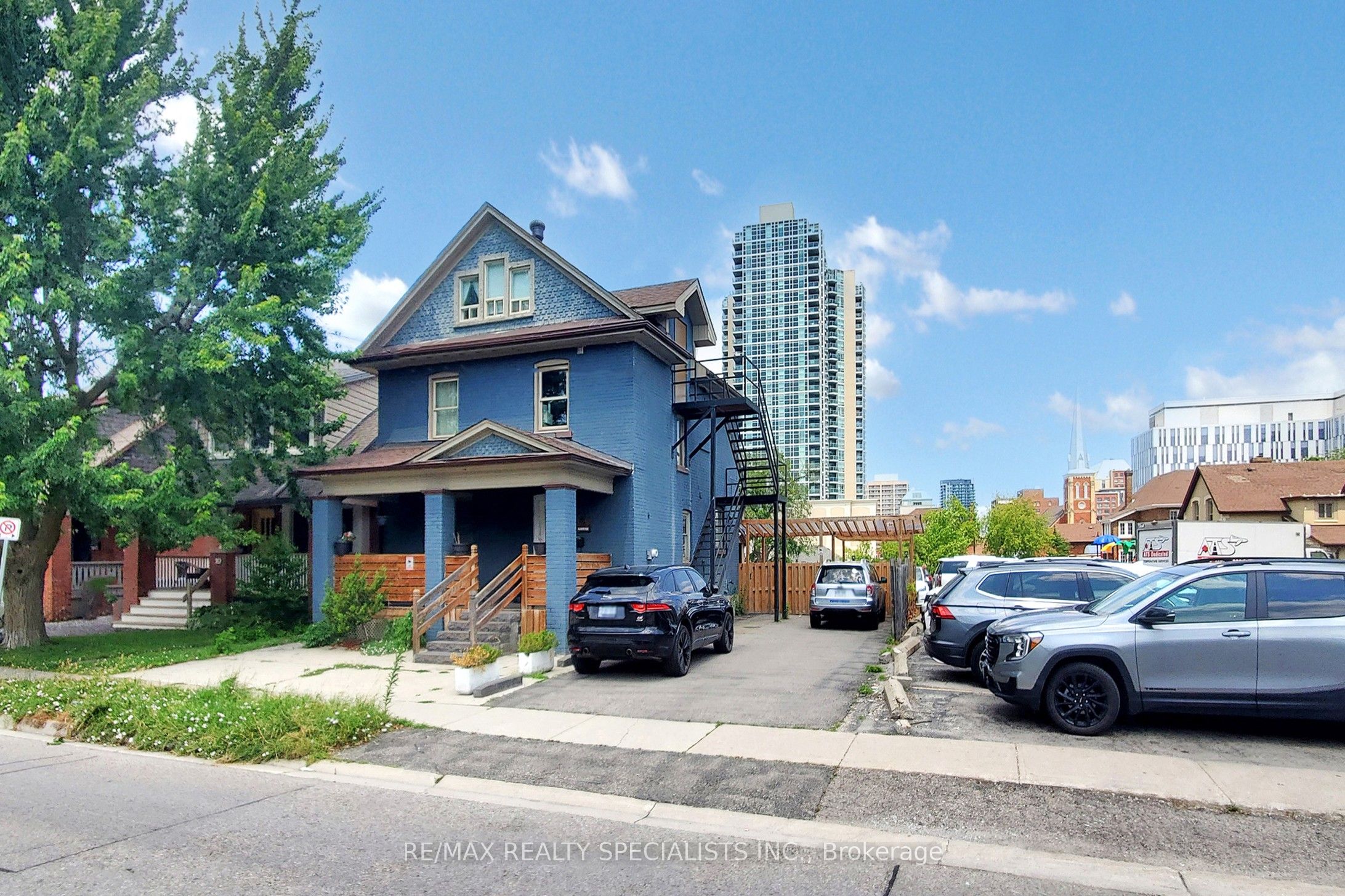 8 Mill Street N Property Photo 1