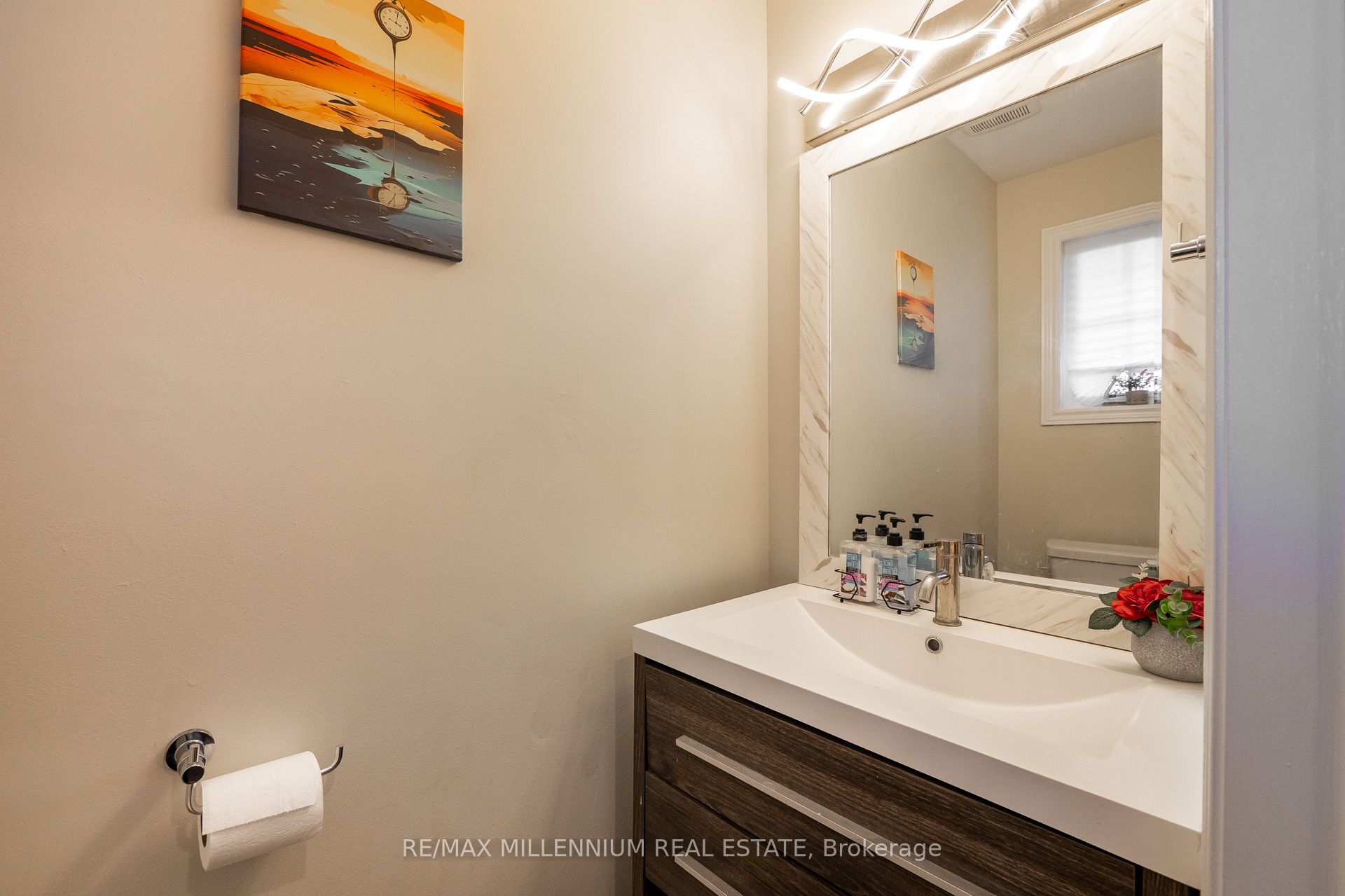 19 Earl Grey Crescent Property Photo 9