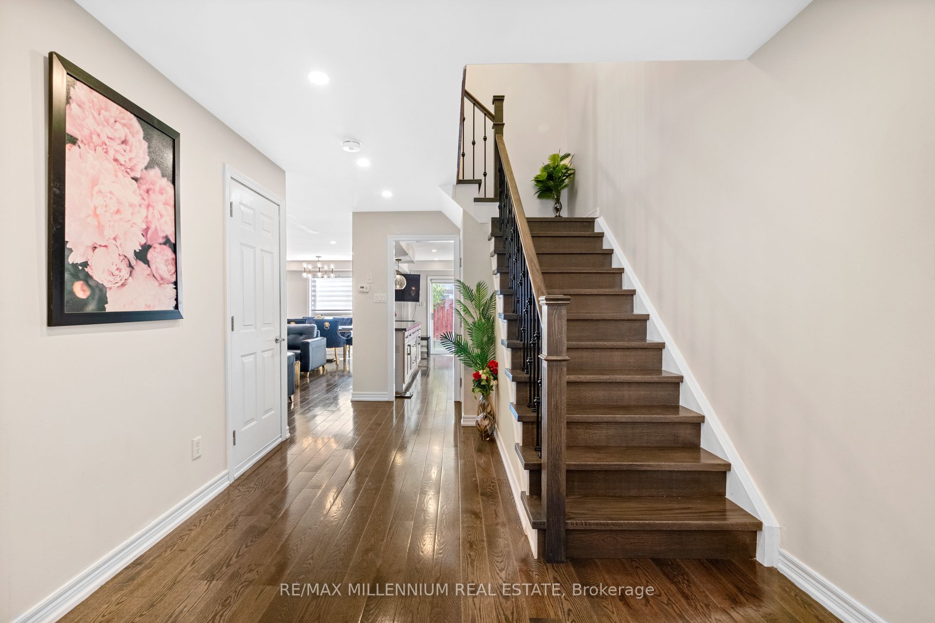 19 Earl Grey Crescent Property Photo 10