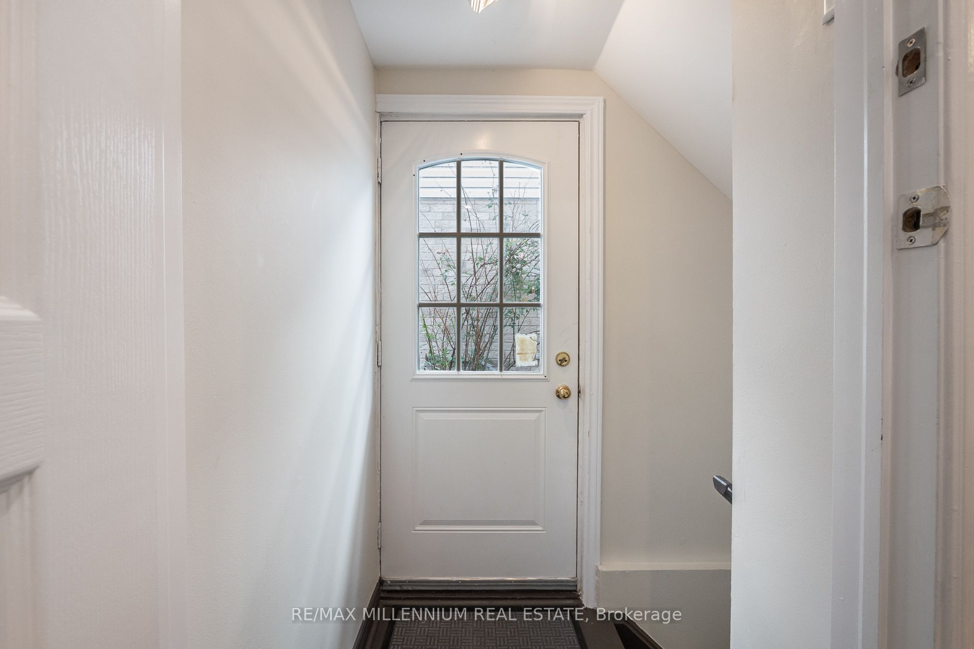 19 Earl Grey Crescent Property Photo 36