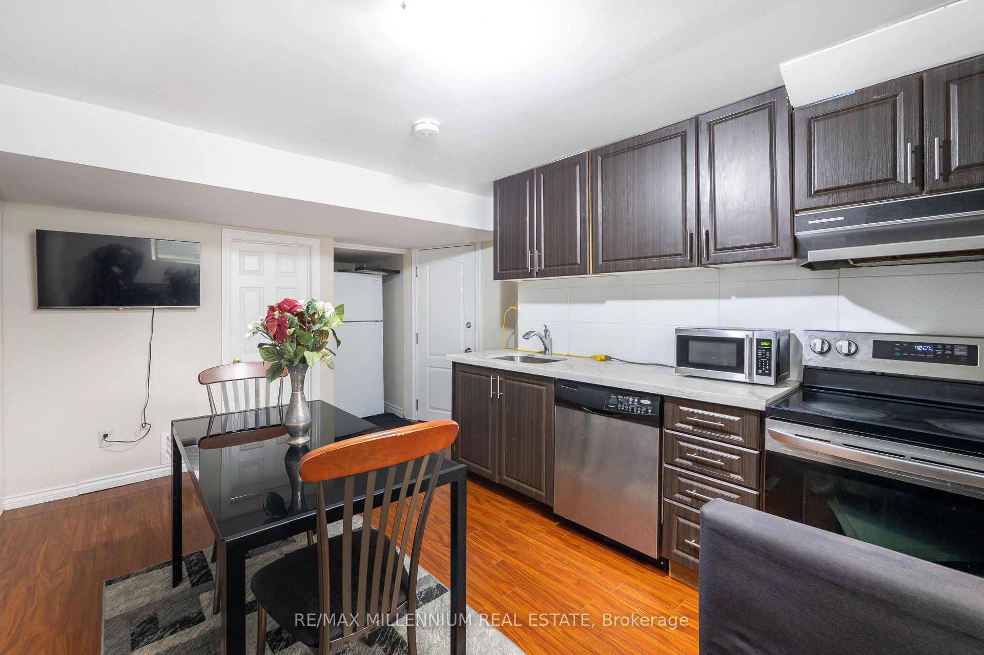 19 Earl Grey Crescent Property Photo 39