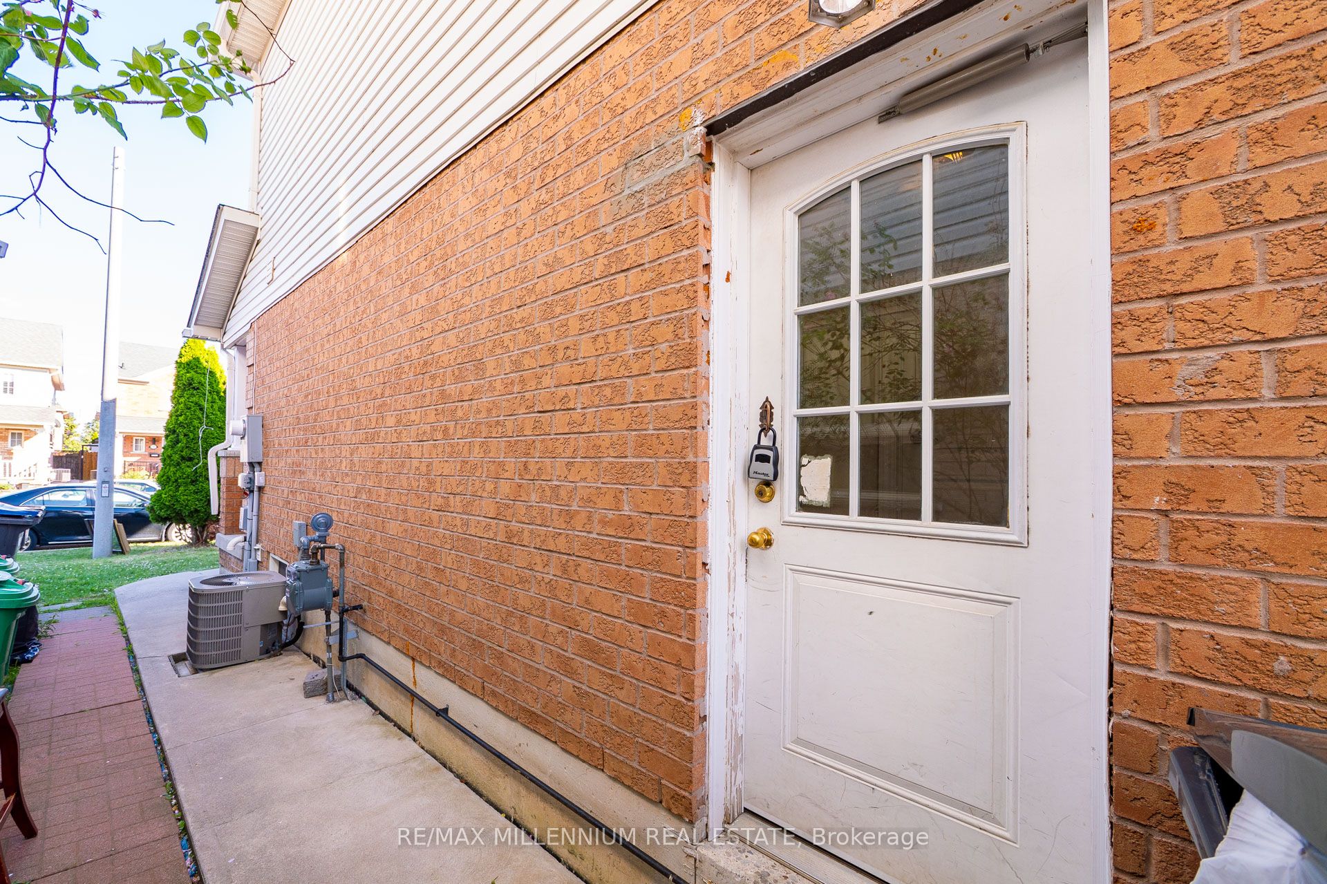 19 Earl Grey Crescent Property Photo 41
