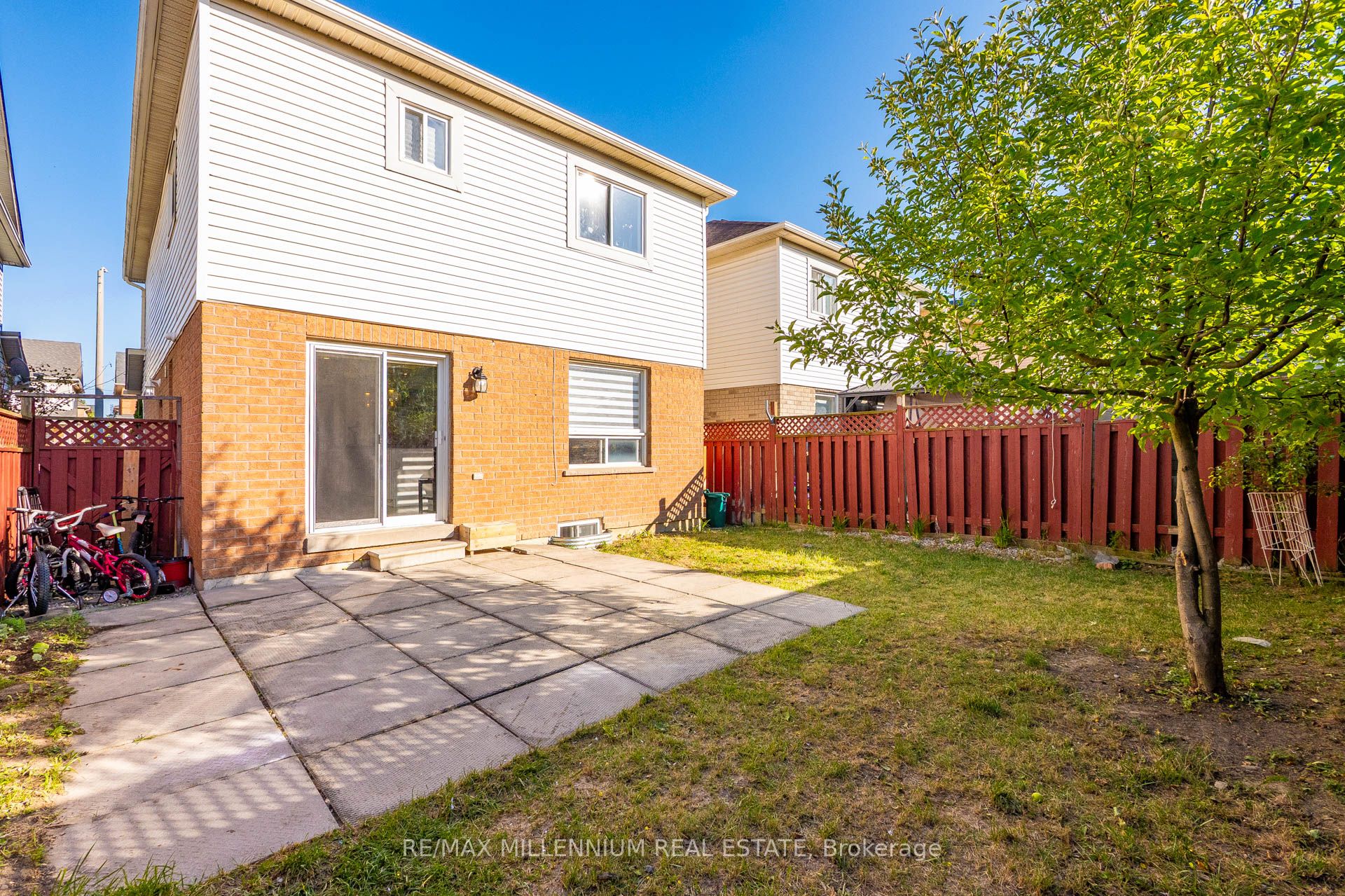 19 Earl Grey Crescent Property Photo 43