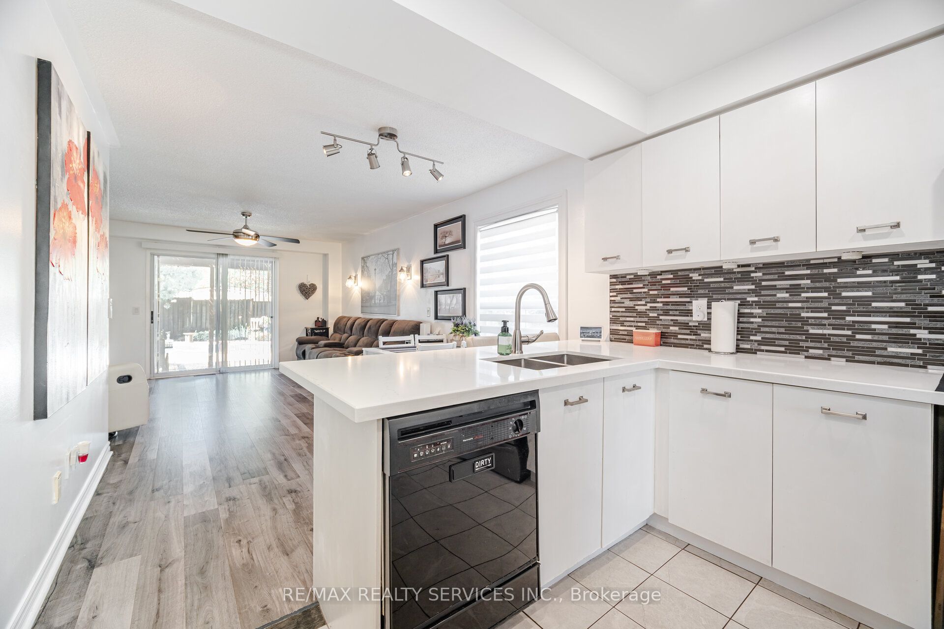 56 Nuffield Street Property Photo 14