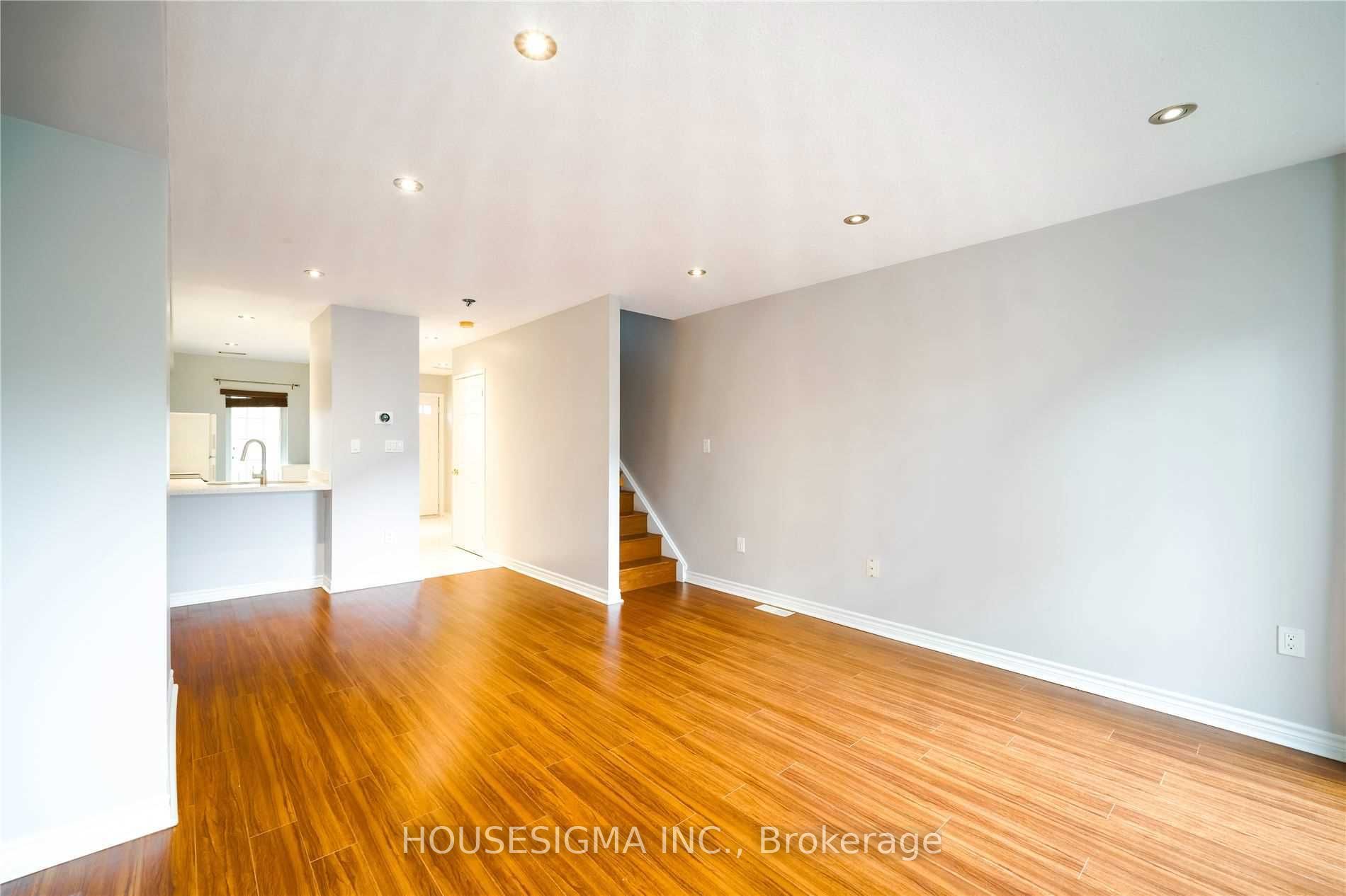 80 Strathaven Drive 21 Property Photo 4