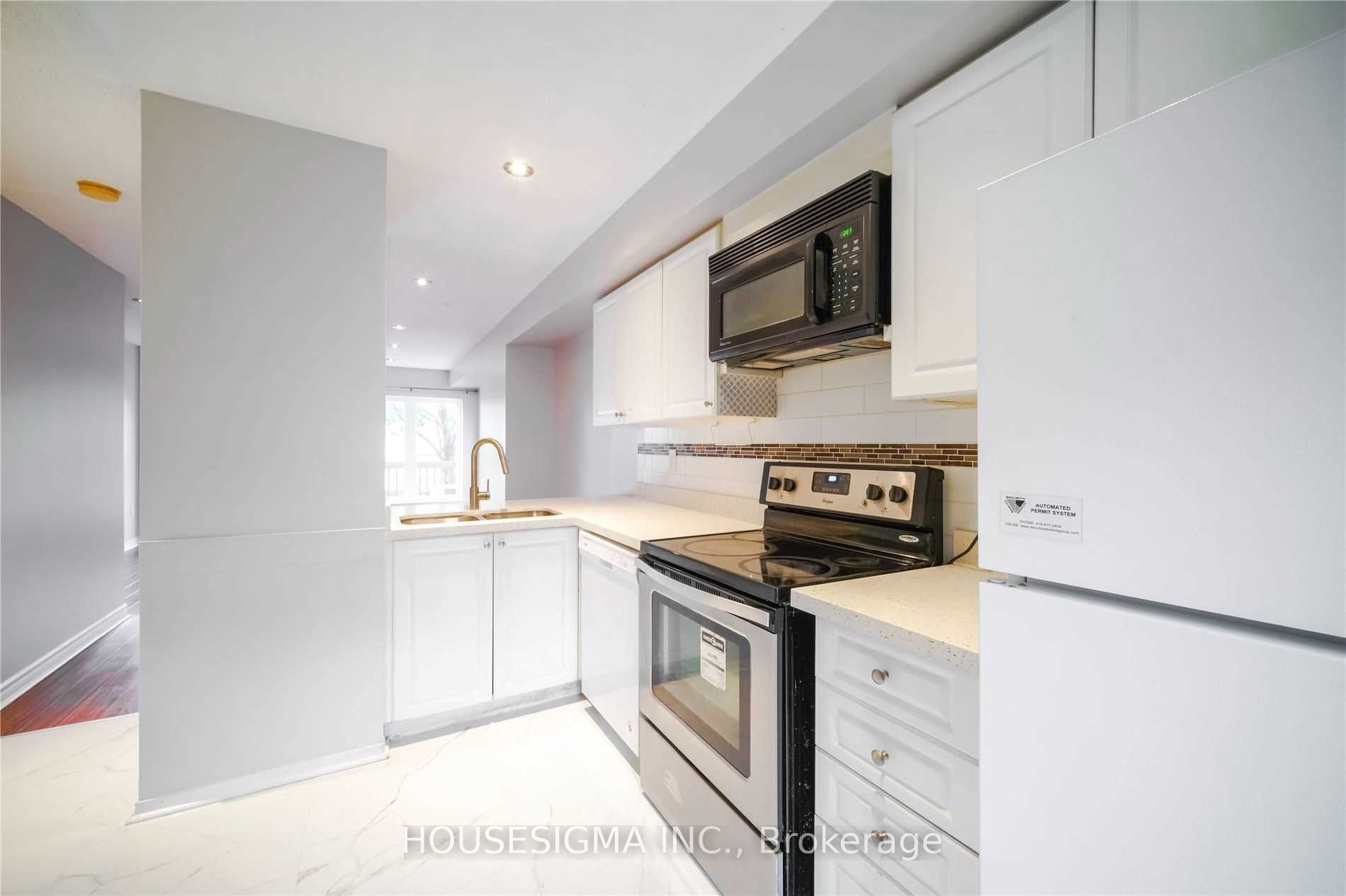 80 Strathaven Drive 21 Property Photo 8