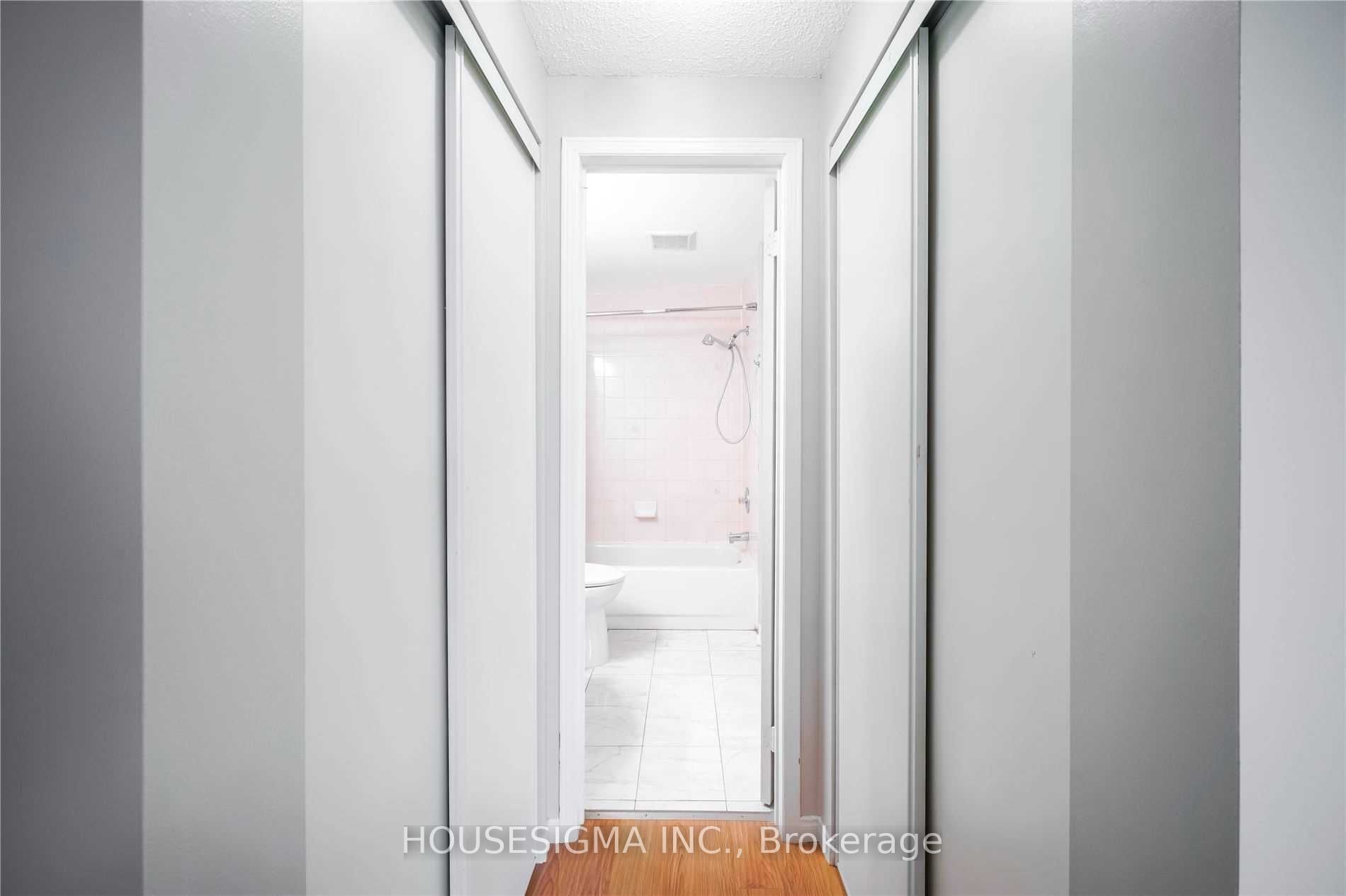 80 Strathaven Drive 21 Property Photo 16