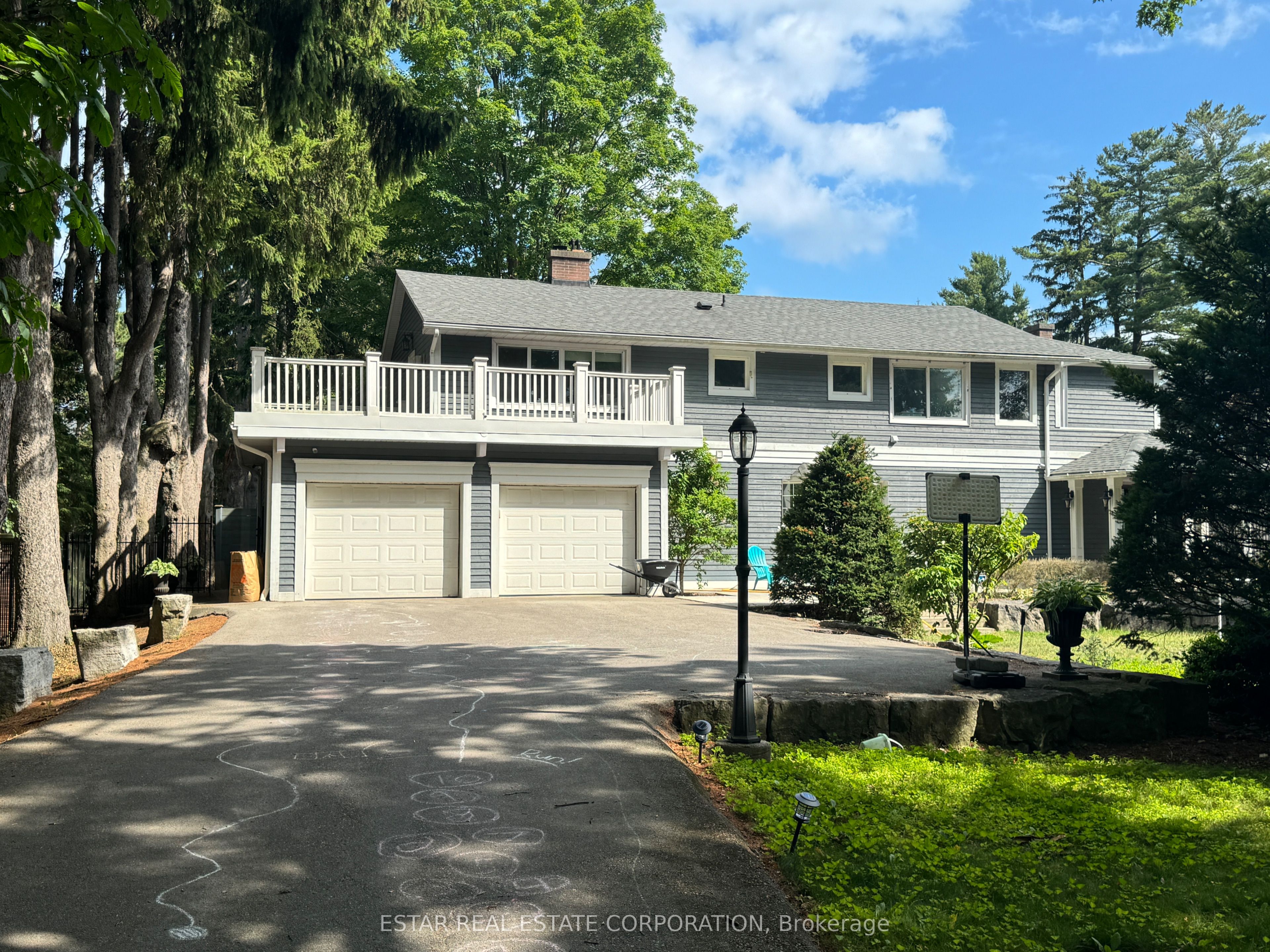 1124 Lakeshore Road E Property Photo 1
