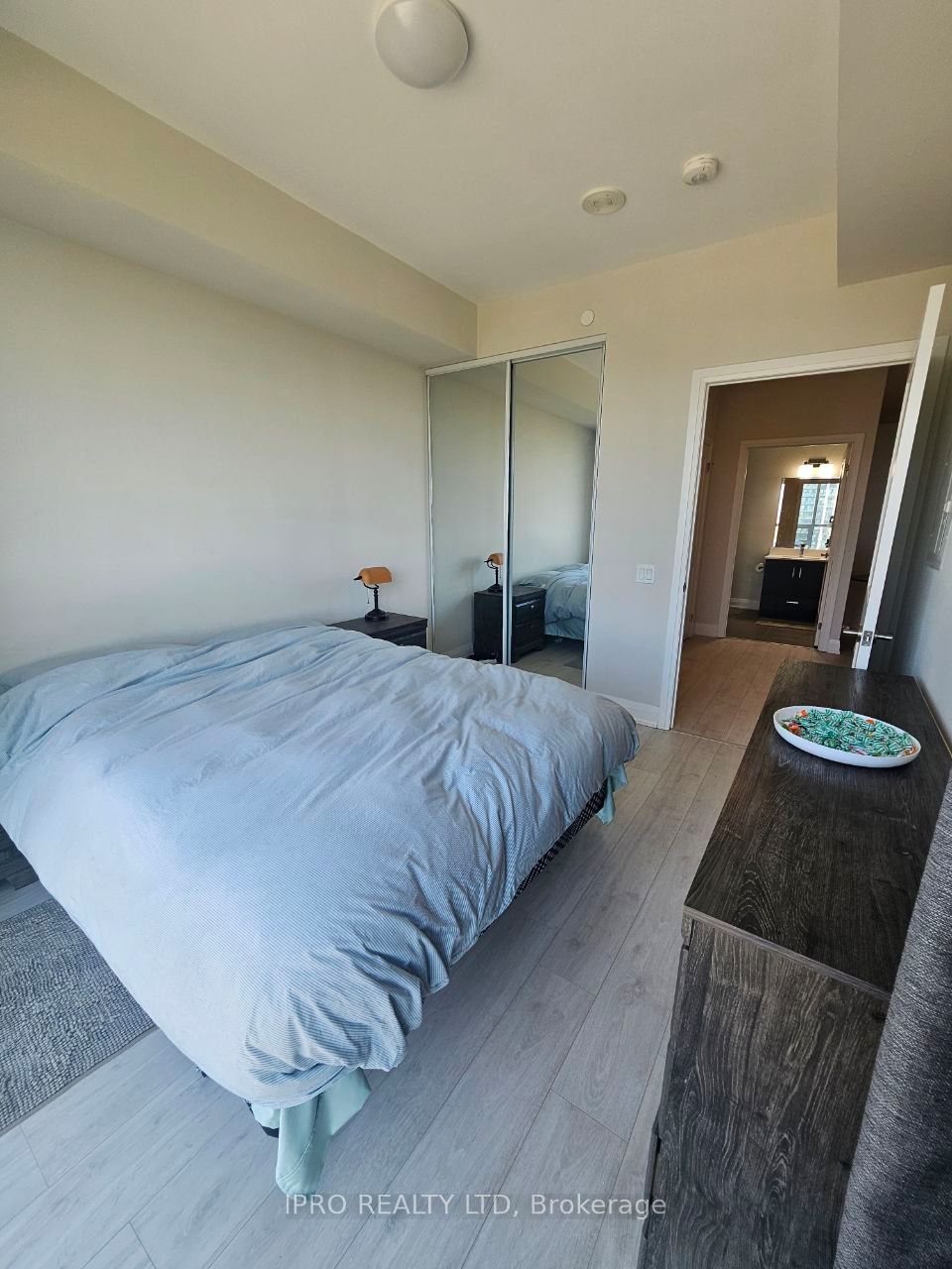 15 Lynch Street 1407 Property Photo 6