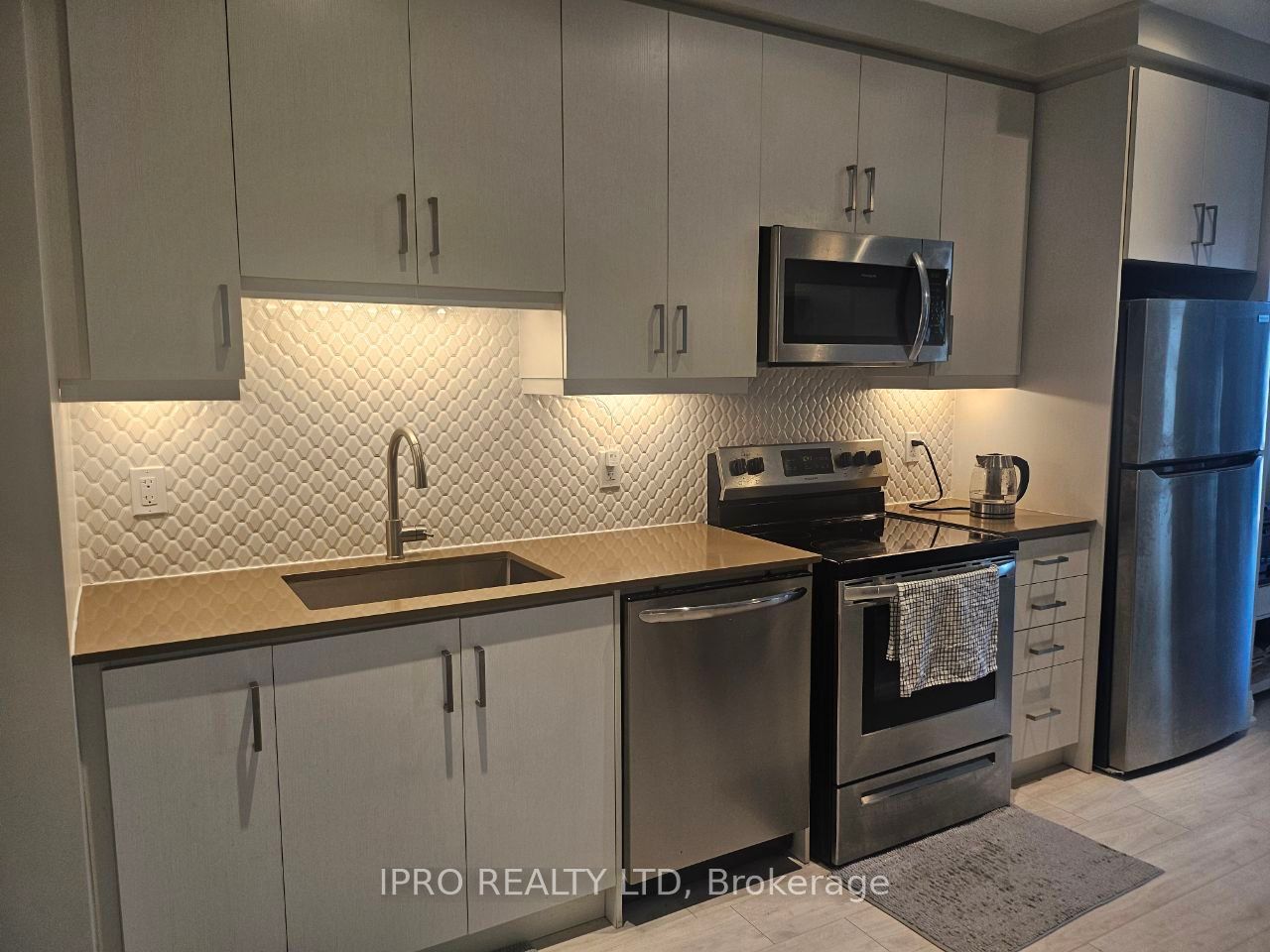 15 Lynch Street 1407 Property Photo 8