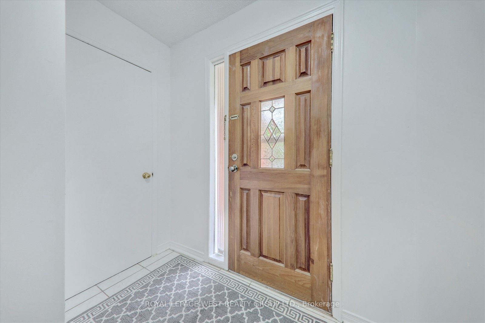 4556 Metcalfe Avenue Property Photo 5