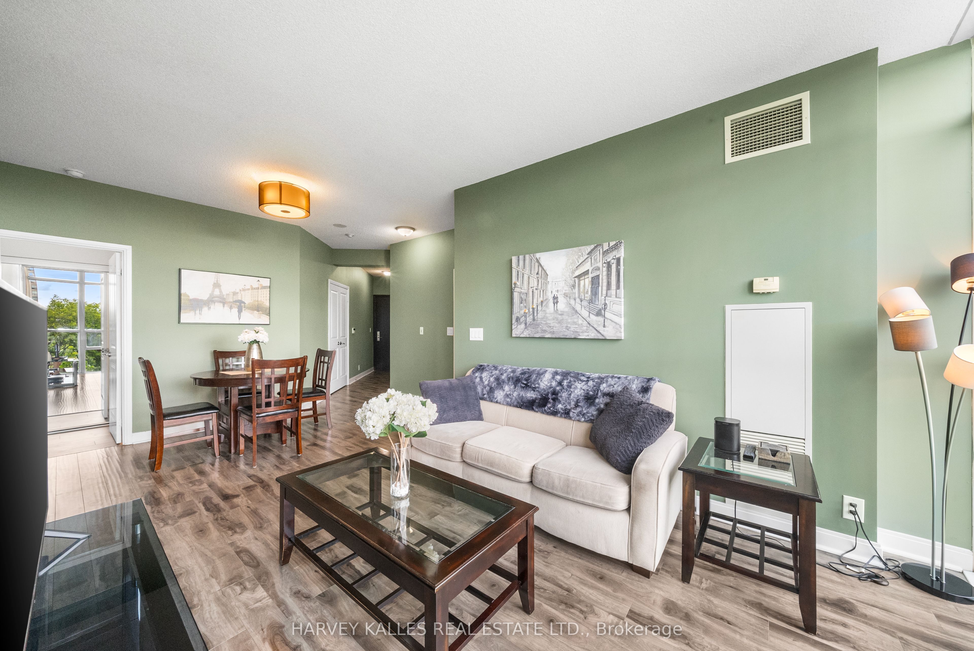 80 Absolute Avenue 503 Property Photo 2