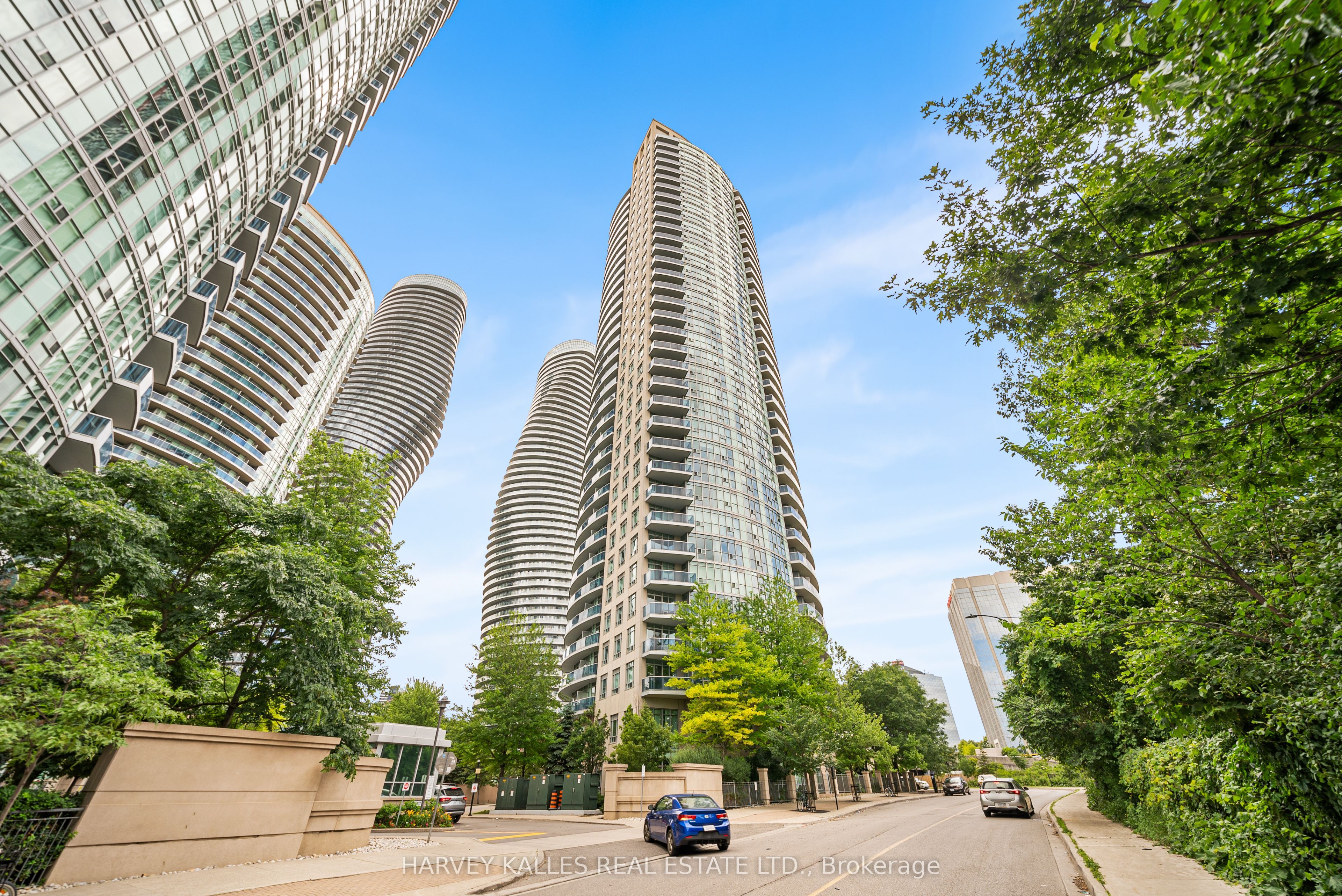 80 Absolute Avenue 503 Property Photo 3