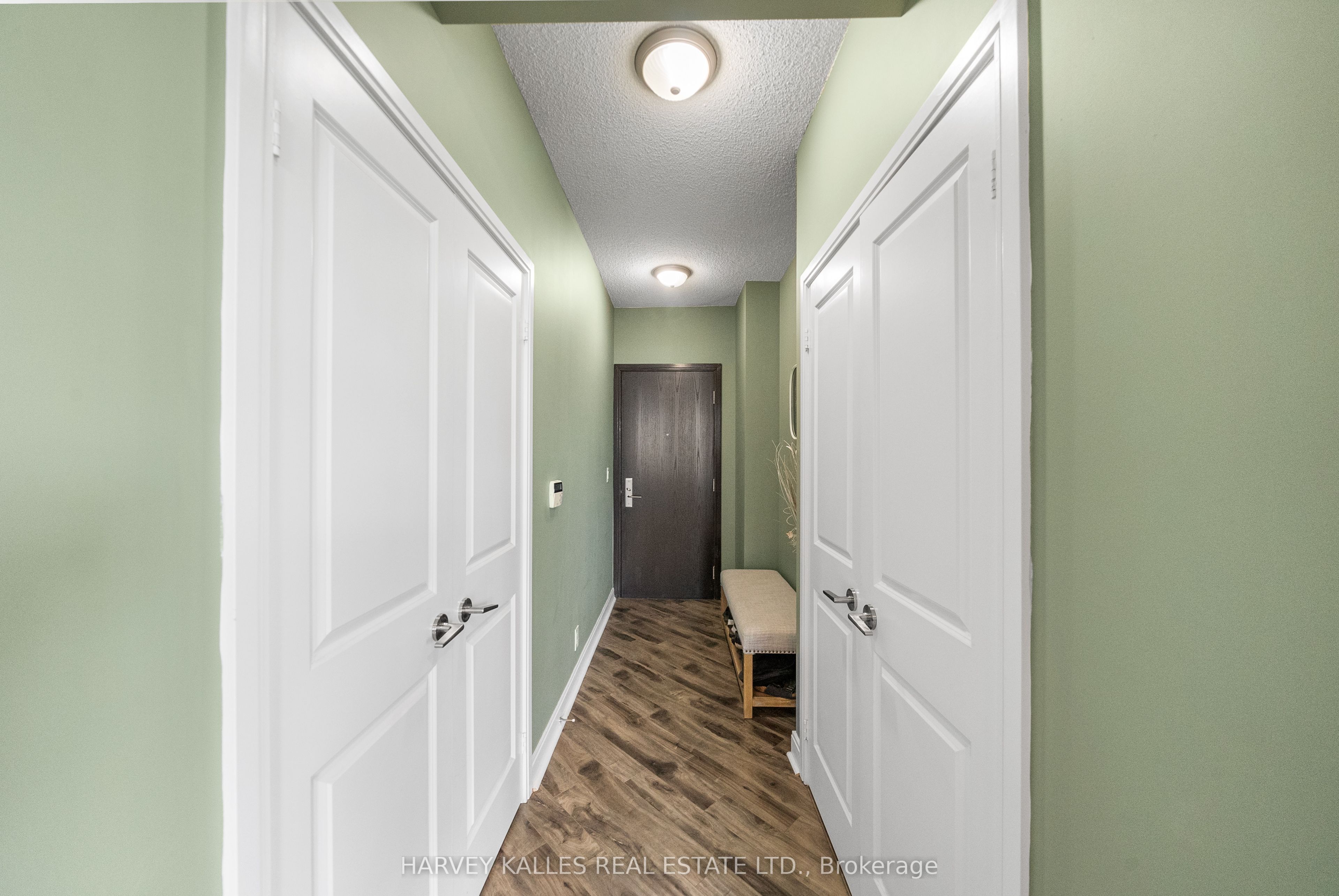 80 Absolute Avenue 503 Property Photo 5