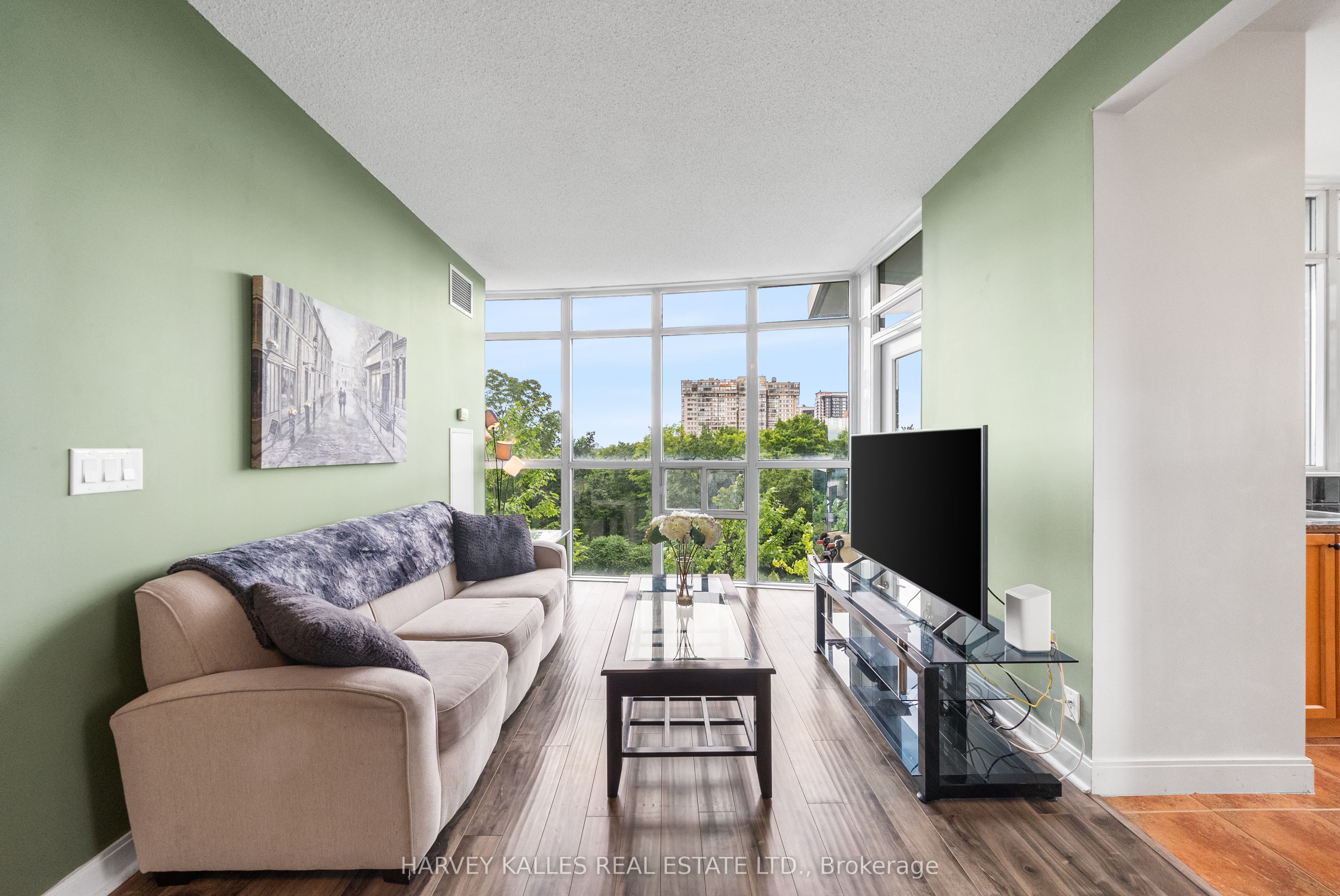 80 Absolute Avenue 503 Property Photo 10