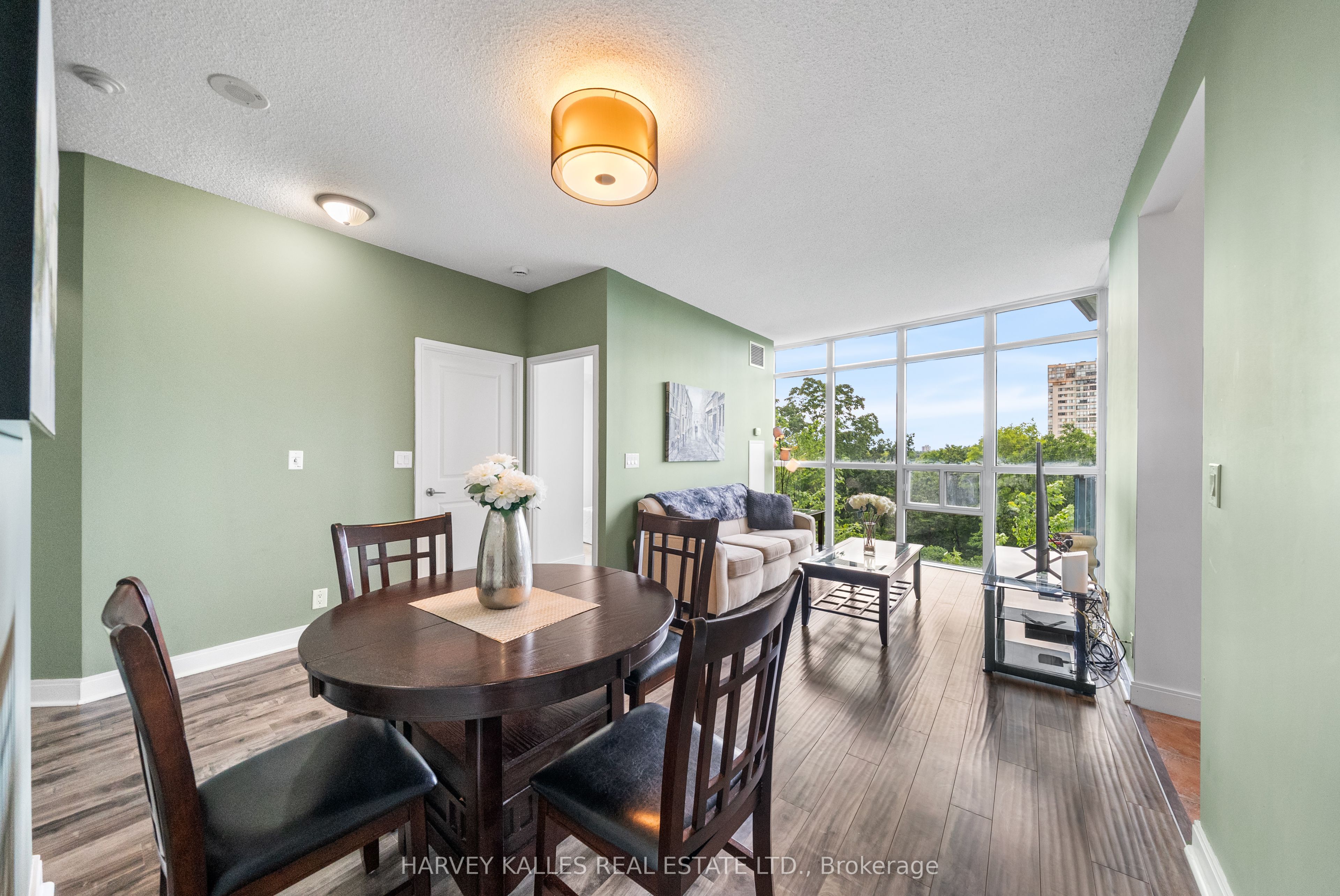 80 Absolute Avenue 503 Property Photo 11