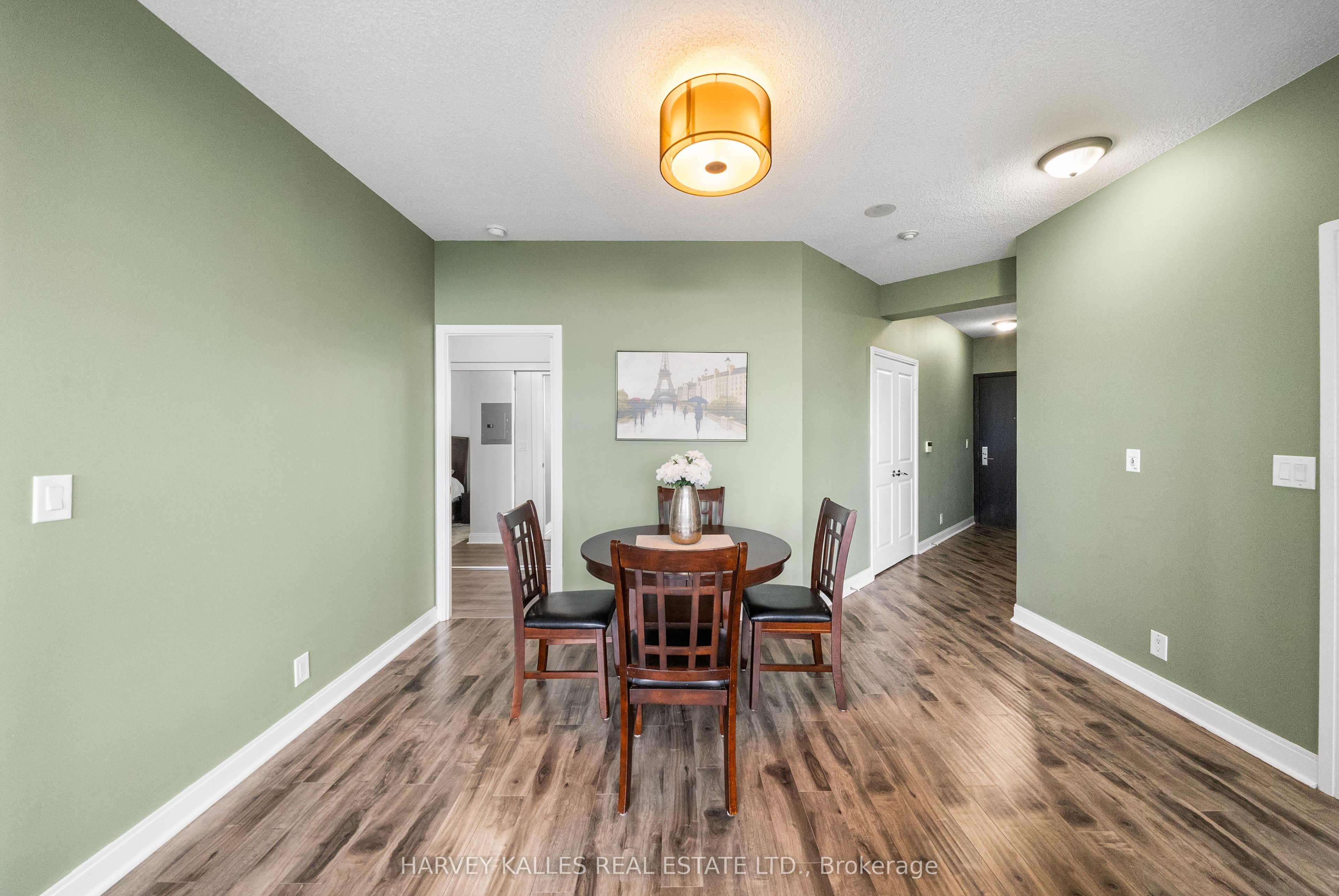 80 Absolute Avenue 503 Property Photo 13