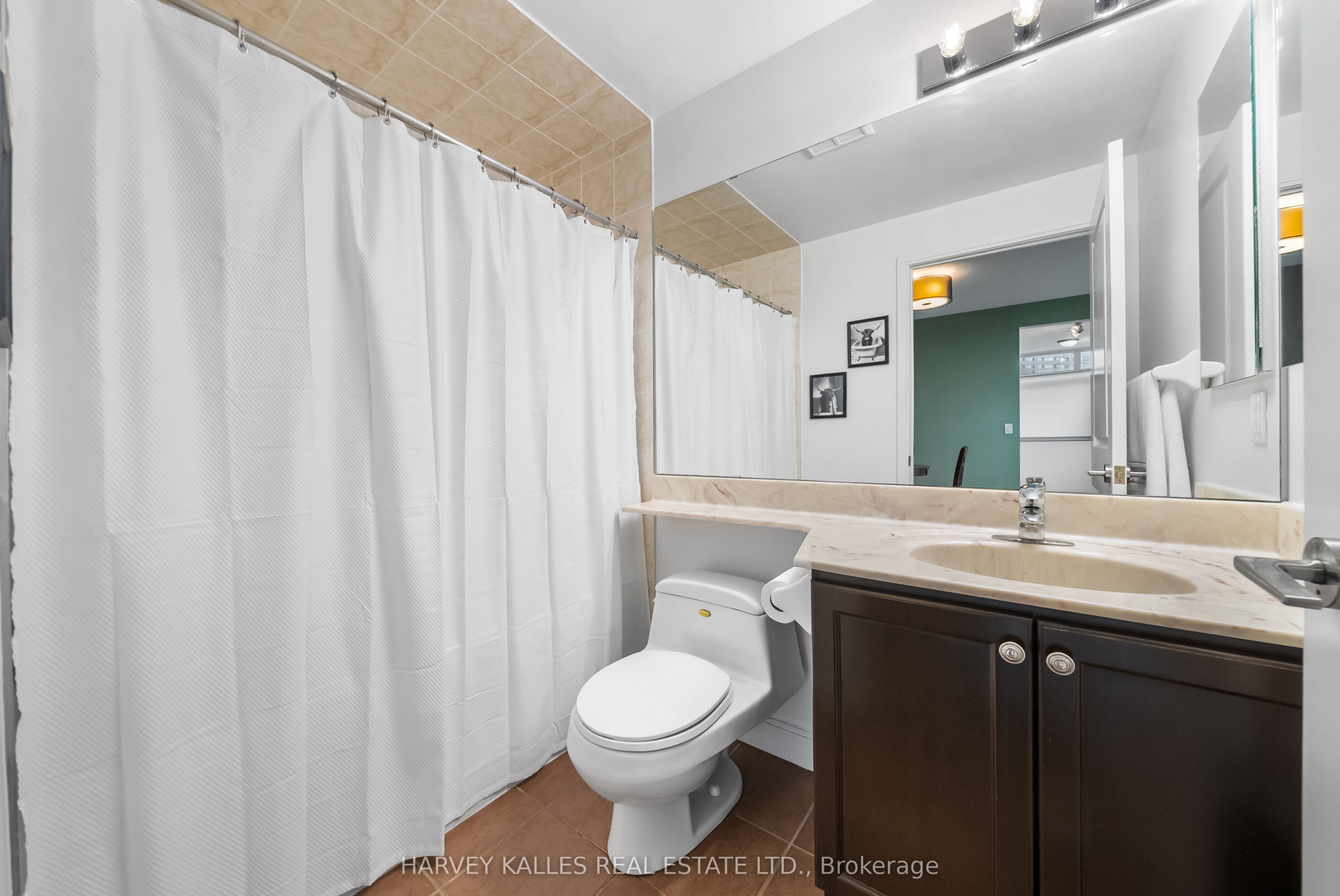 80 Absolute Avenue 503 Property Photo 27