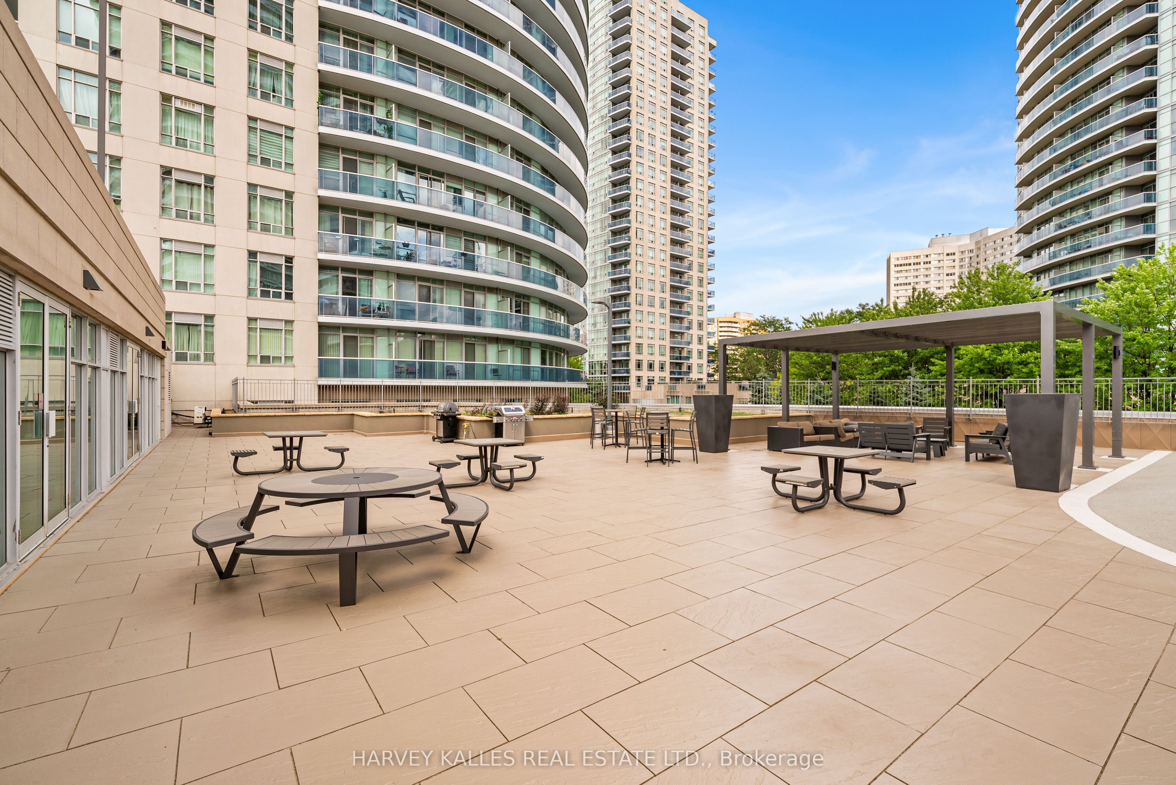 80 Absolute Avenue 503 Property Photo 35