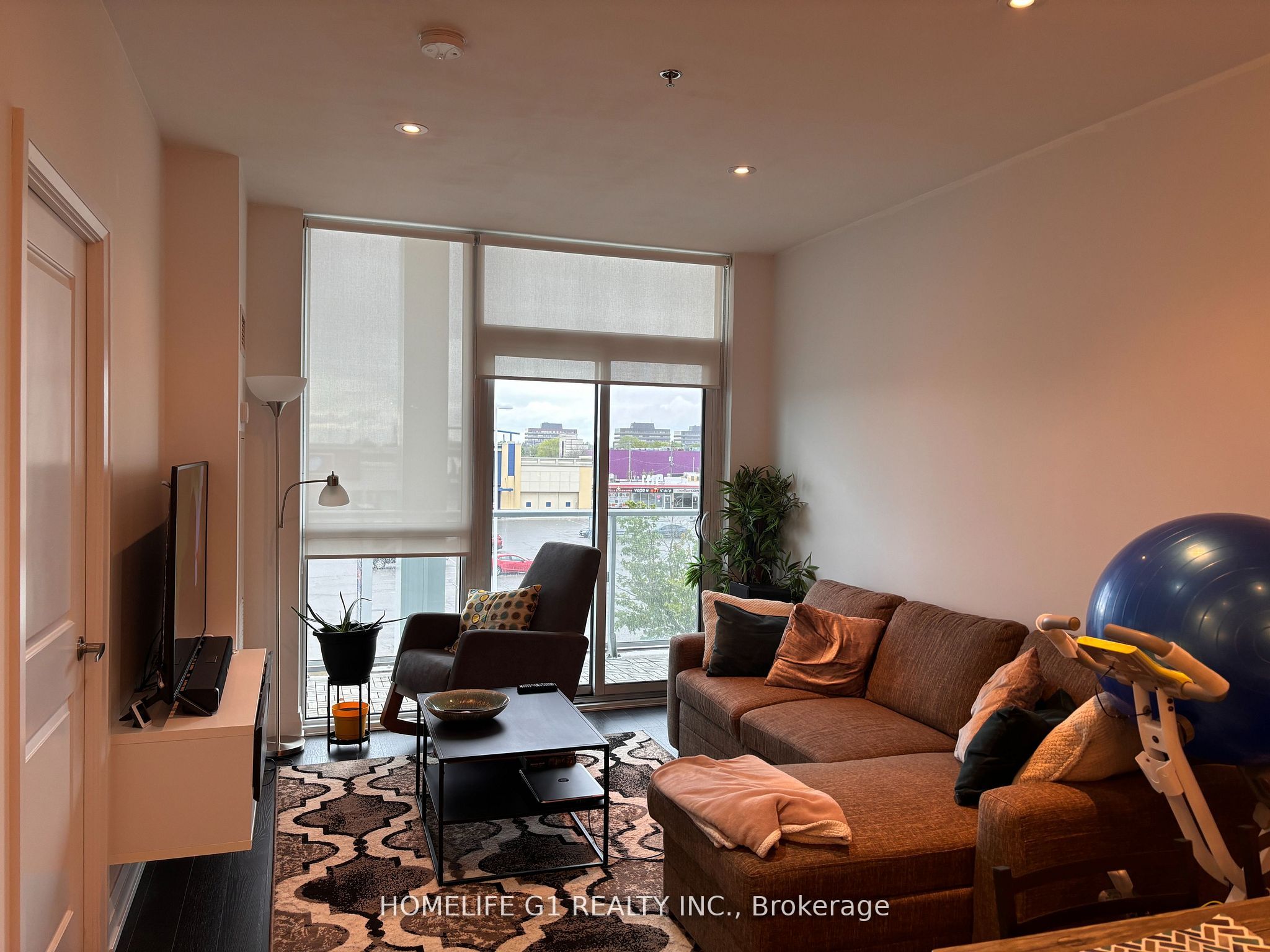 65 Speers Road 318 Property Photo