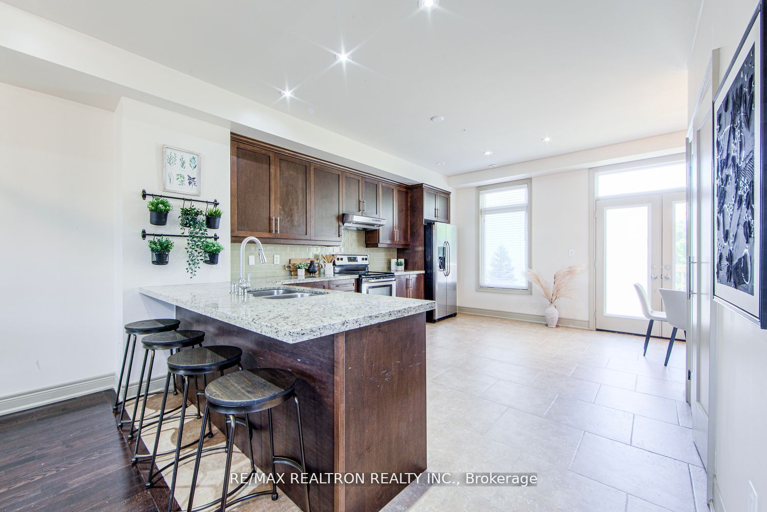 62 Monclova Road Property Photo 14