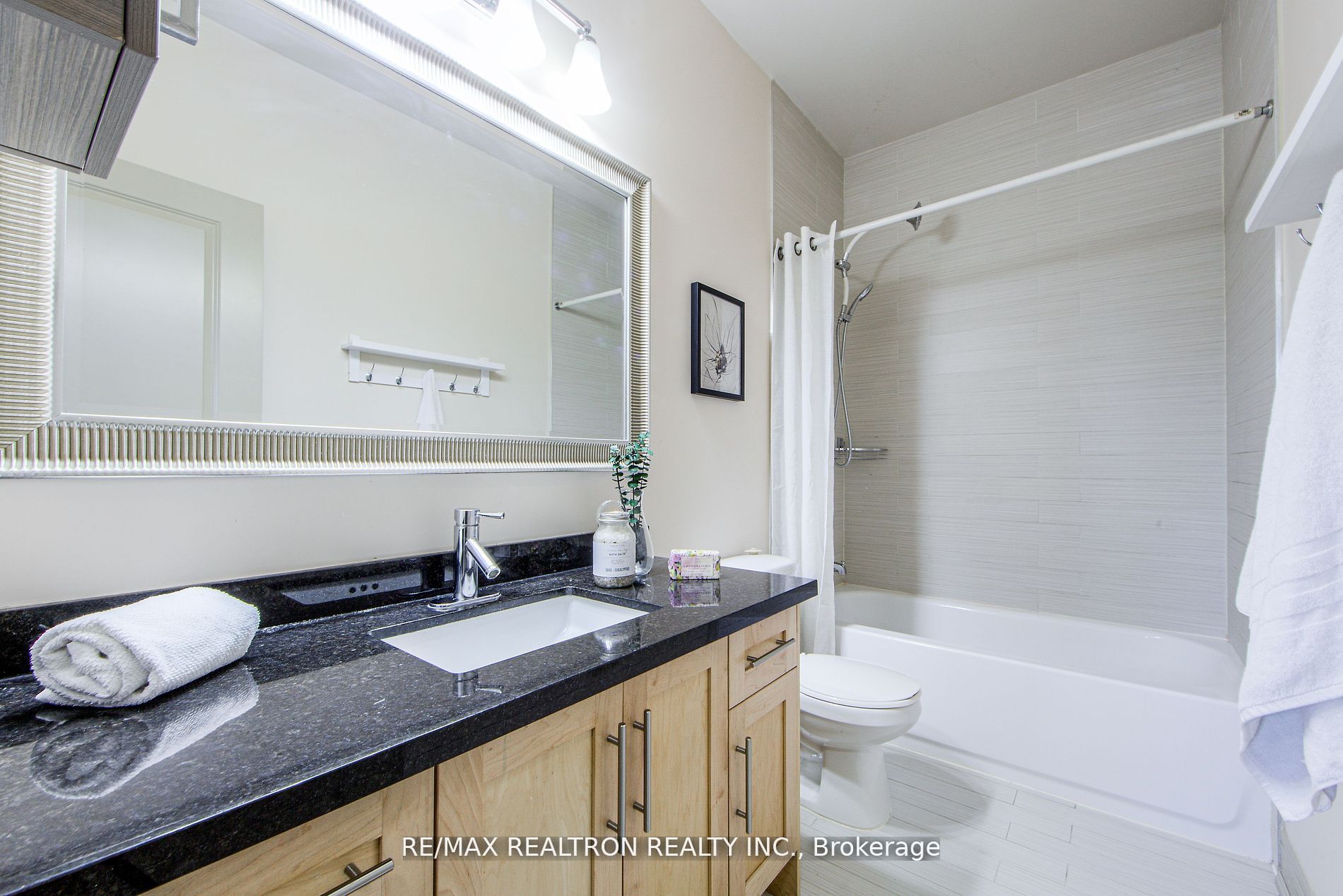 62 Monclova Road Property Photo 25