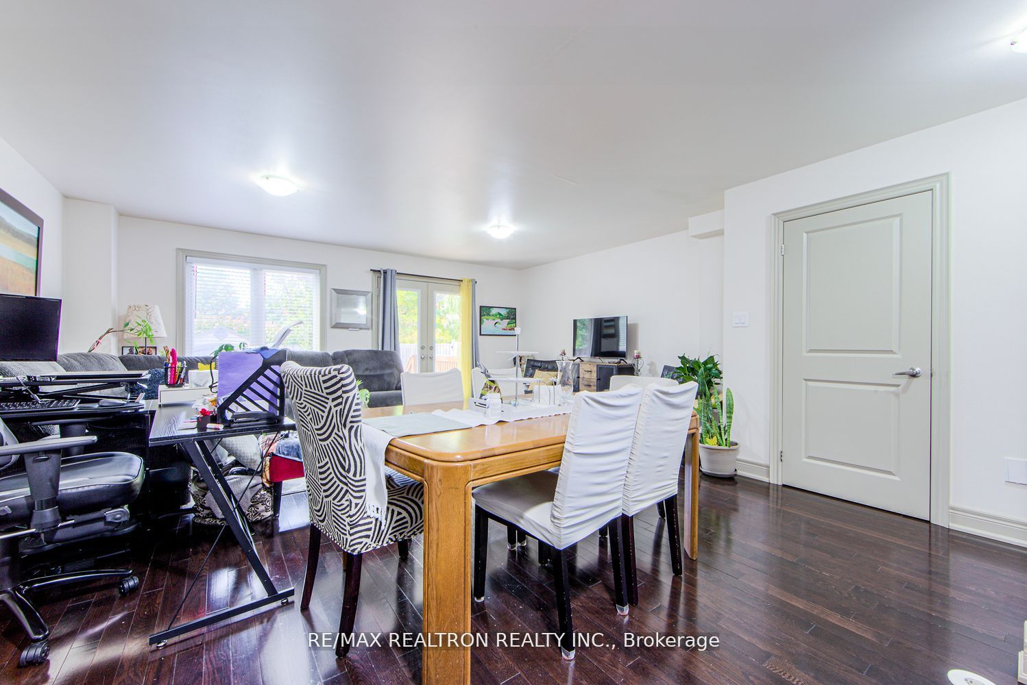 62 Monclova Road Property Photo 32