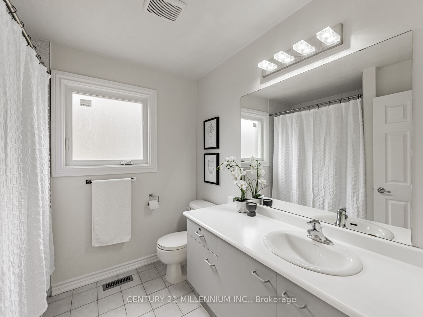 13 Rocky Mountain Crescent Property Photo 25