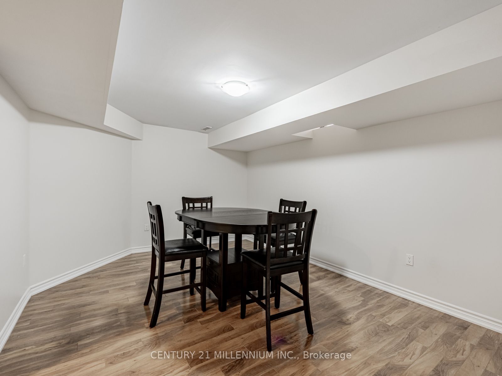13 Rocky Mountain Crescent Property Photo 31