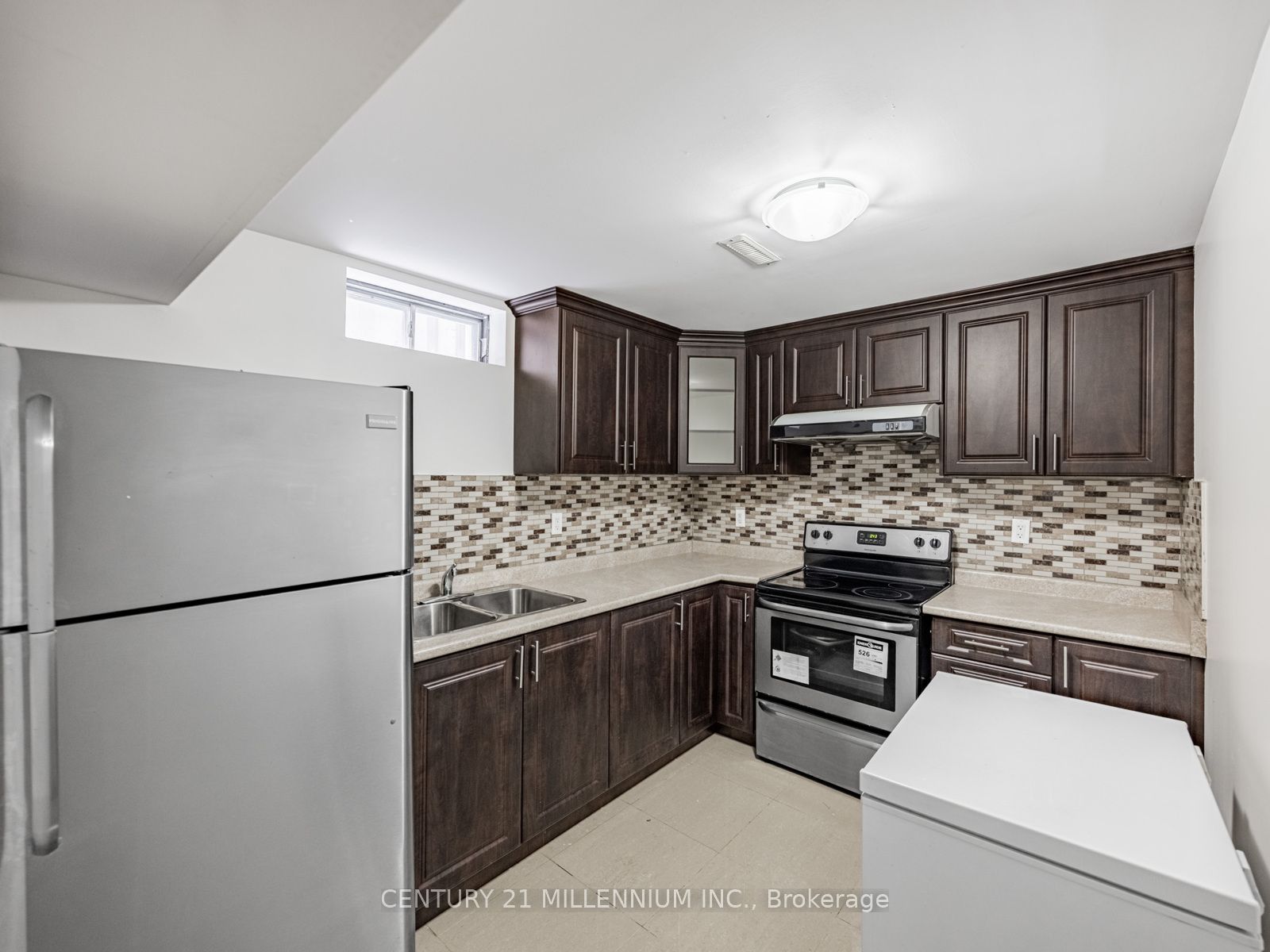 13 Rocky Mountain Crescent Property Photo 32