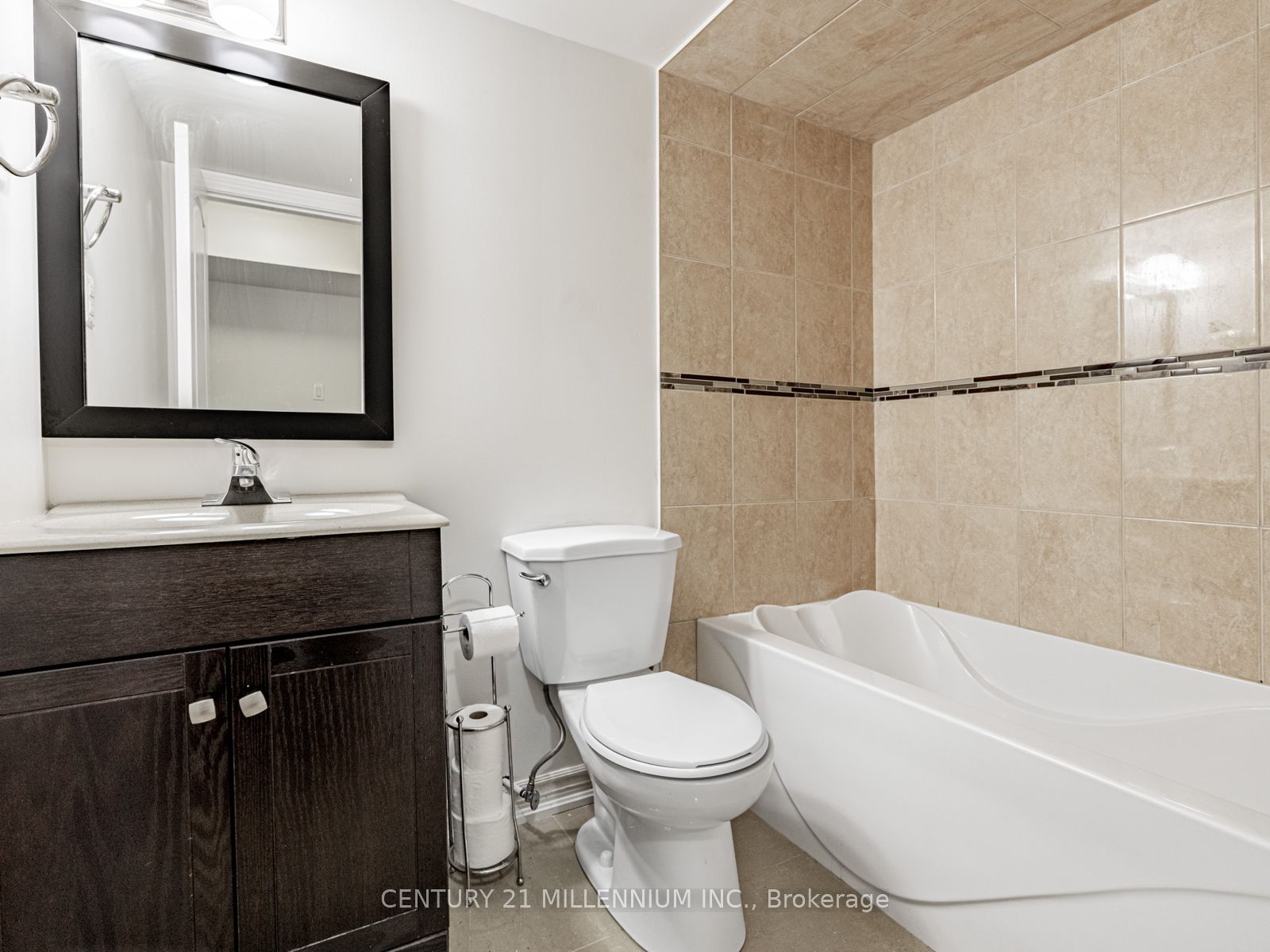 13 Rocky Mountain Crescent Property Photo 34
