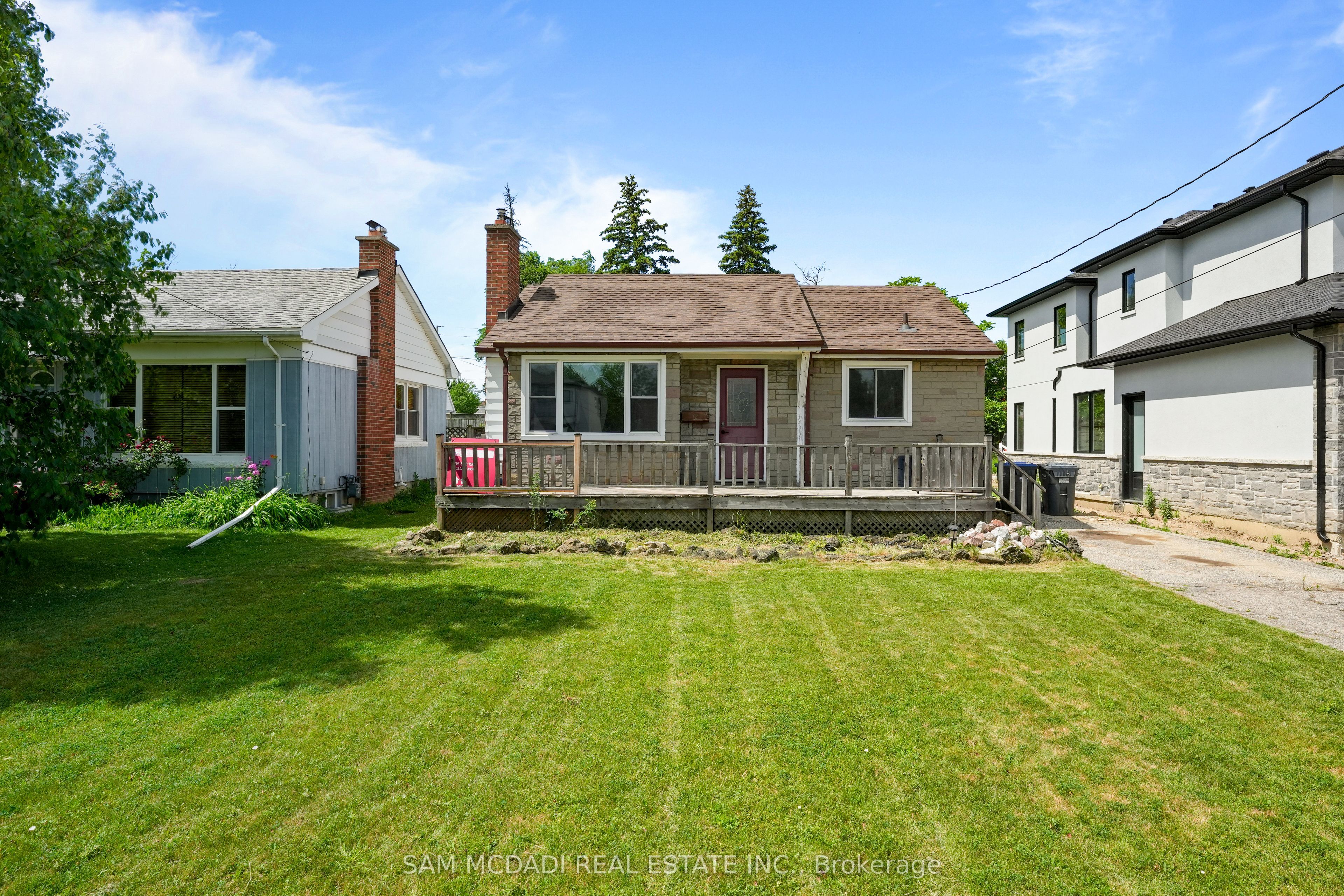 12 Arch Road Property Photo 1