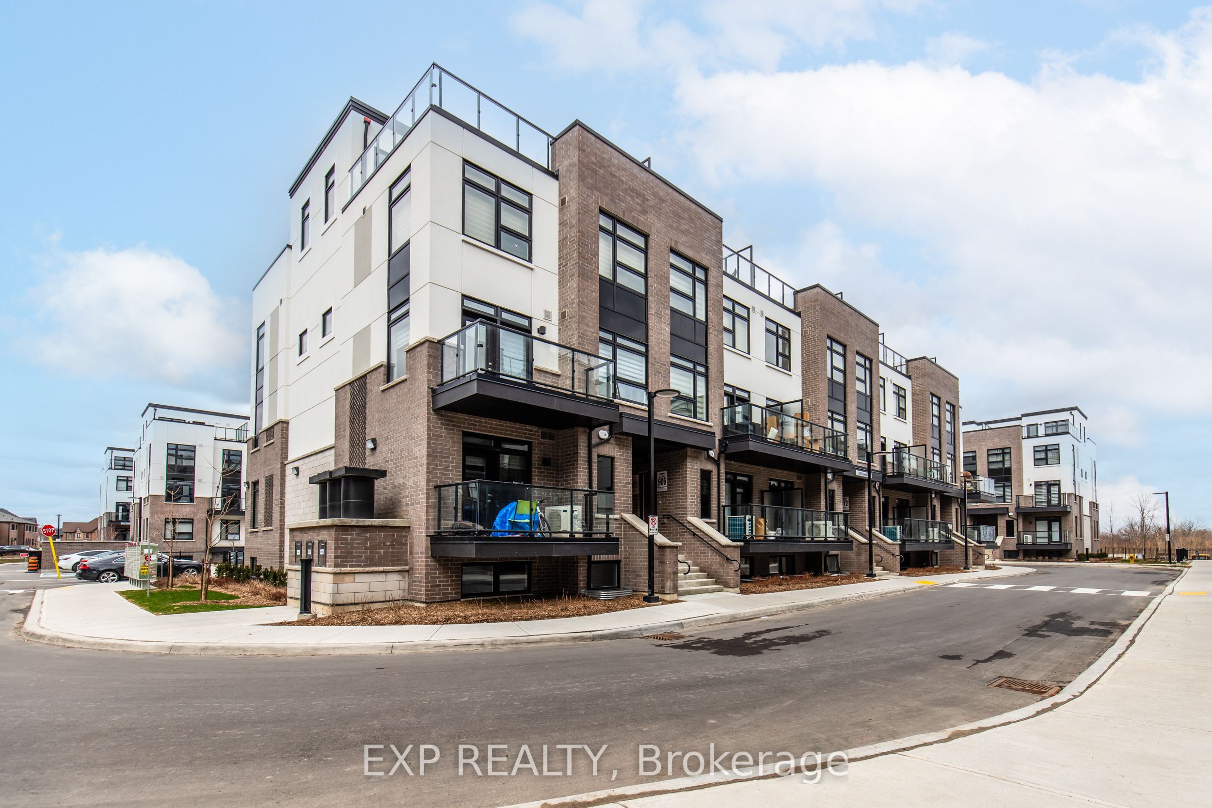1597 Rose Way Property Photo 1