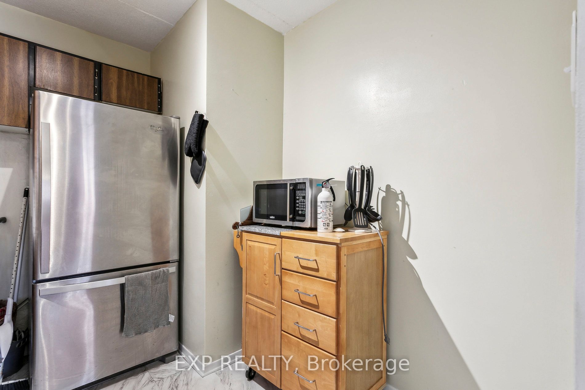 3625 Lakeshore Boulevard W 506 Property Photo 20