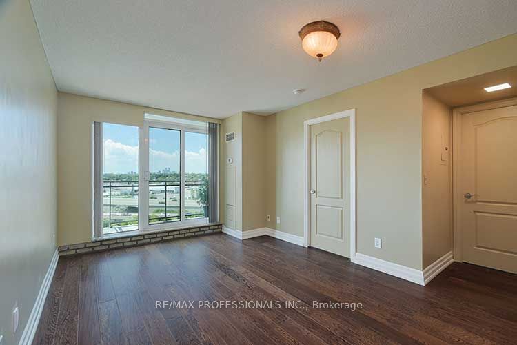 2121 Lake Shore Boulevard W 1203 Property Photo 10