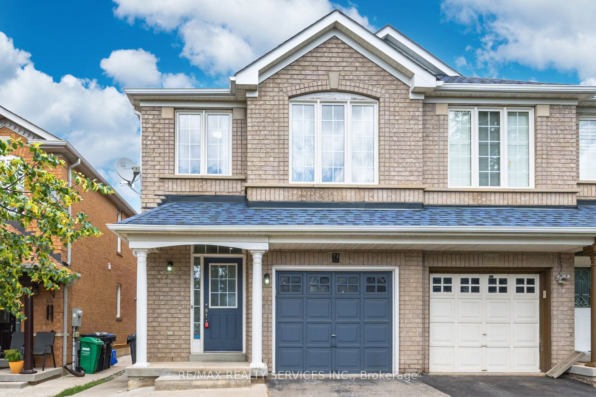 71 Sand Cherry Crescent Property Photo 1
