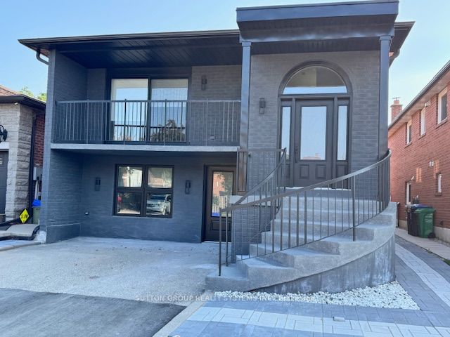 #suite #2 - 4425 Curia Crescent Property Photo 1