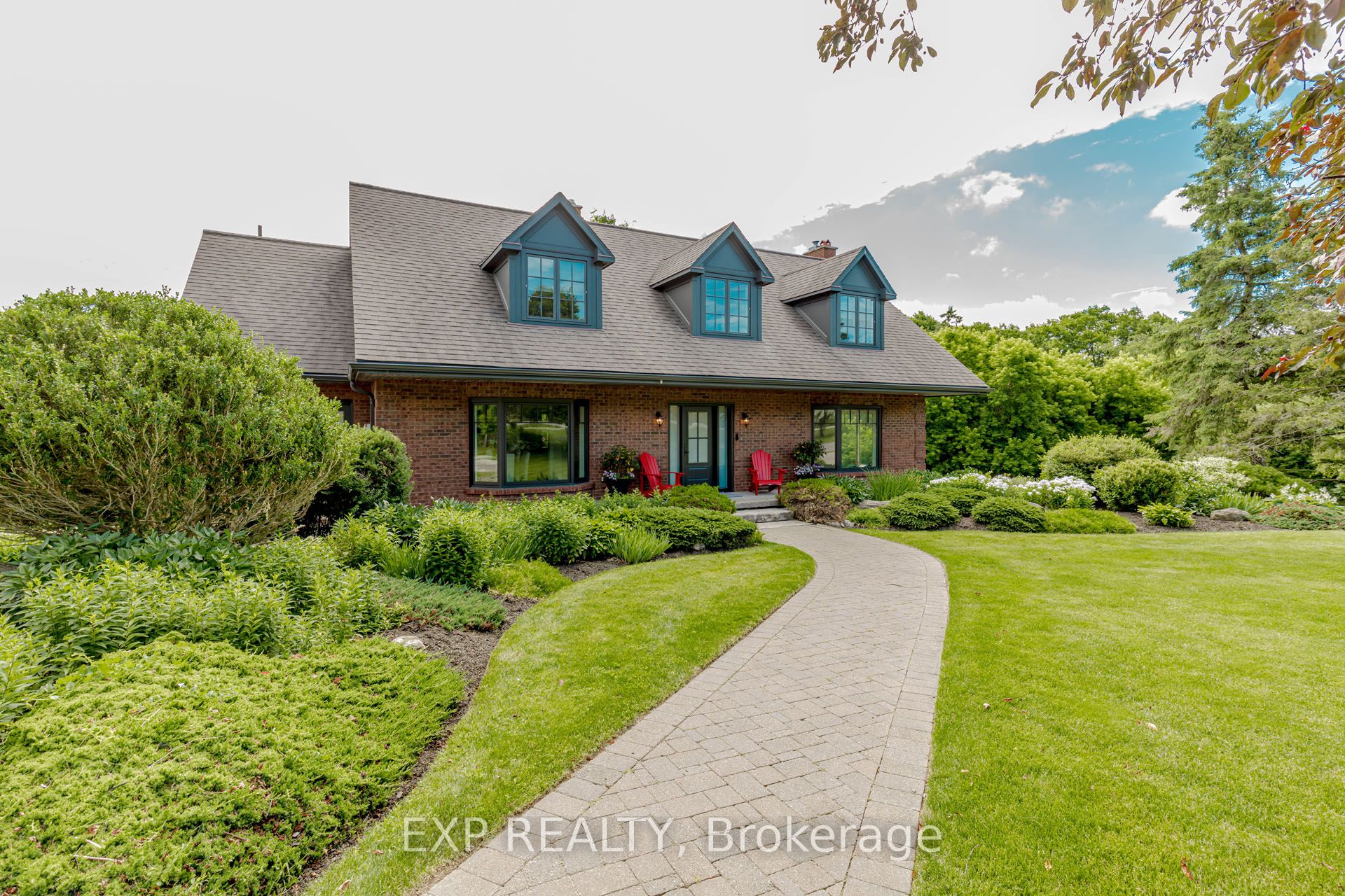 7311 Guelph Line Property Photo 1