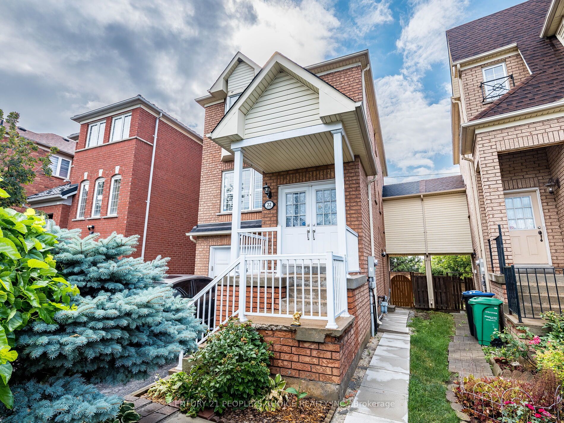 22 Domenico Crescent Property Photo 1