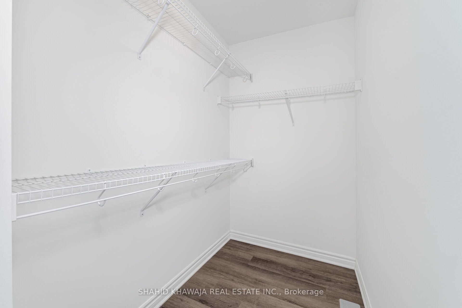 1564 Moira Crescent Property Photo 20