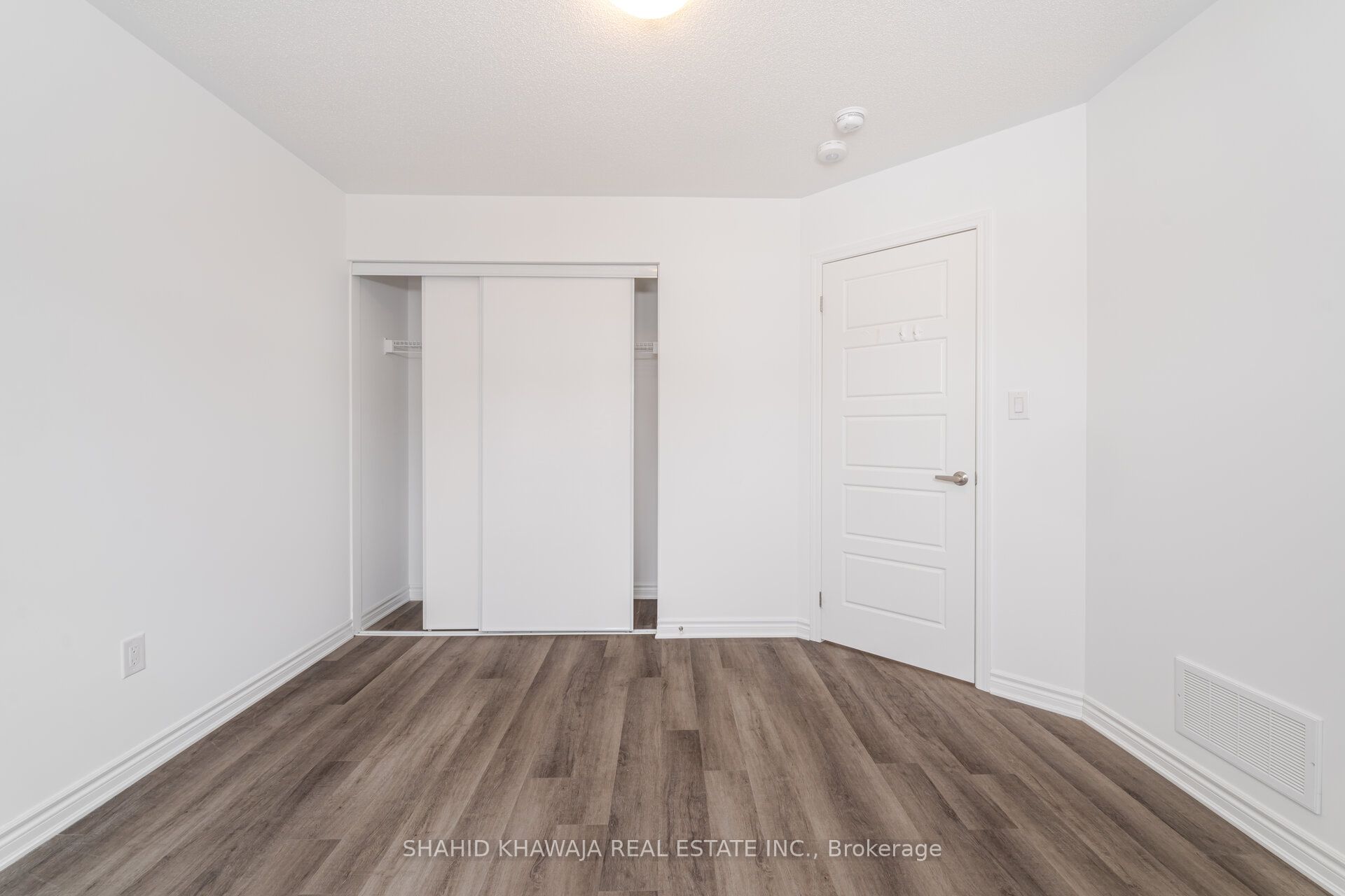 1564 Moira Crescent Property Photo 23