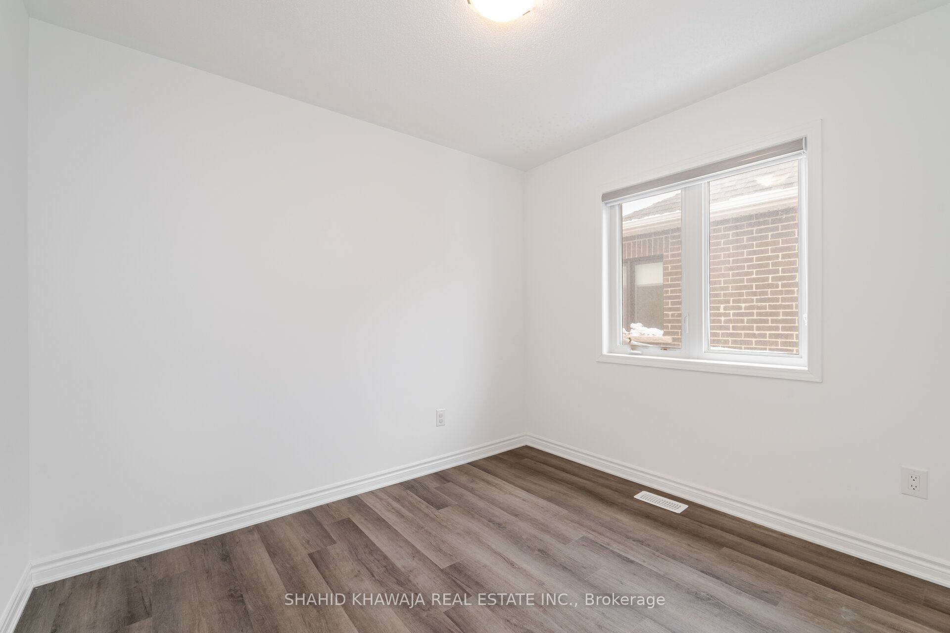 1564 Moira Crescent Property Photo 24