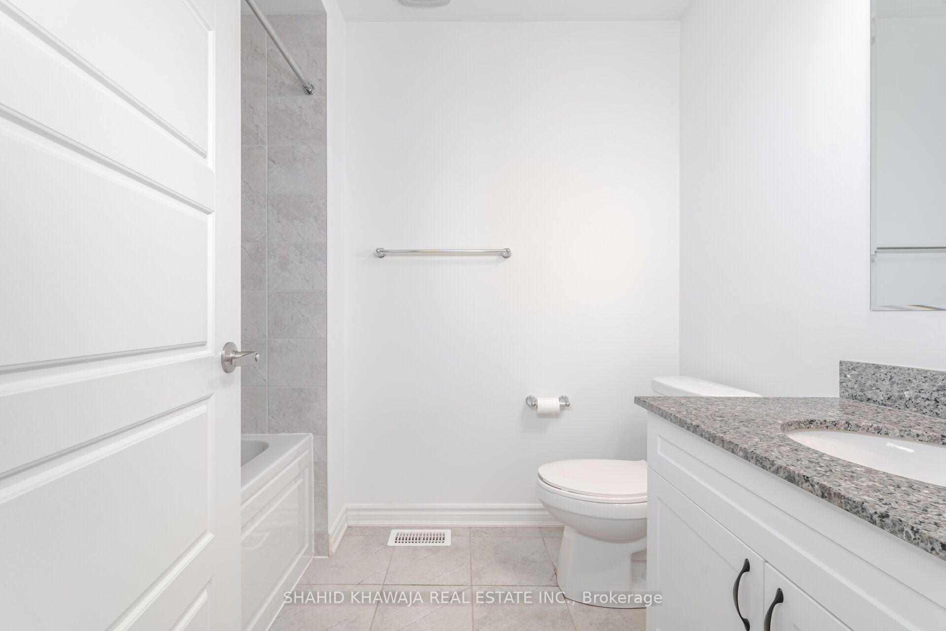 1564 Moira Crescent Property Photo 26
