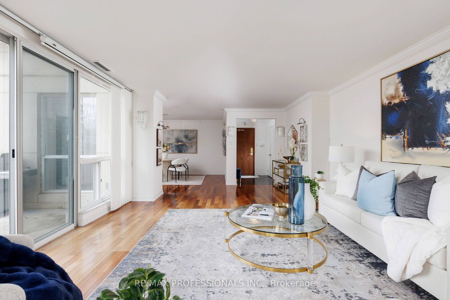 2287 Lake Shore Boulevard W 205 Property Photo 7