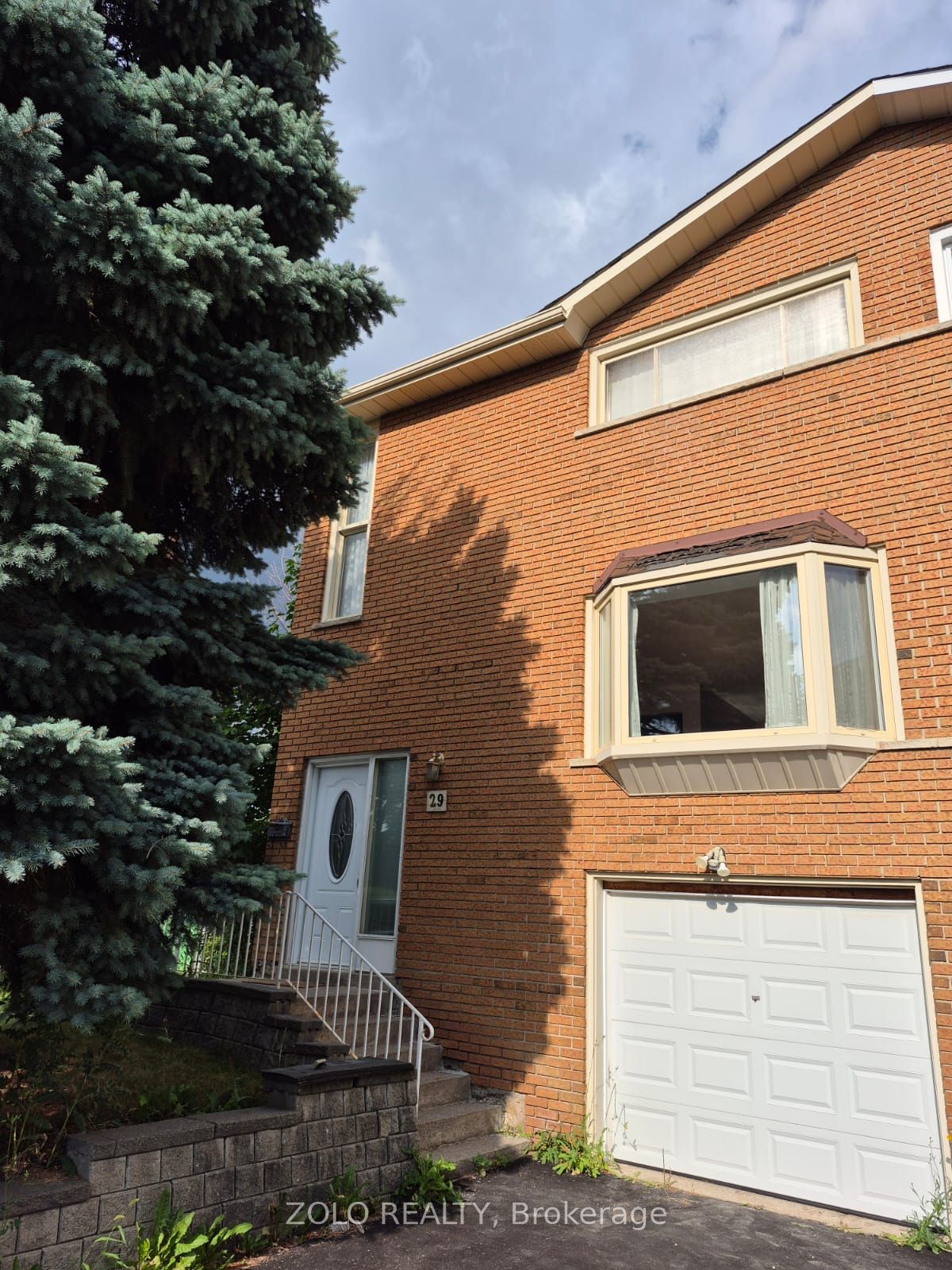 29 Newlyn Crescent Property Photo 1