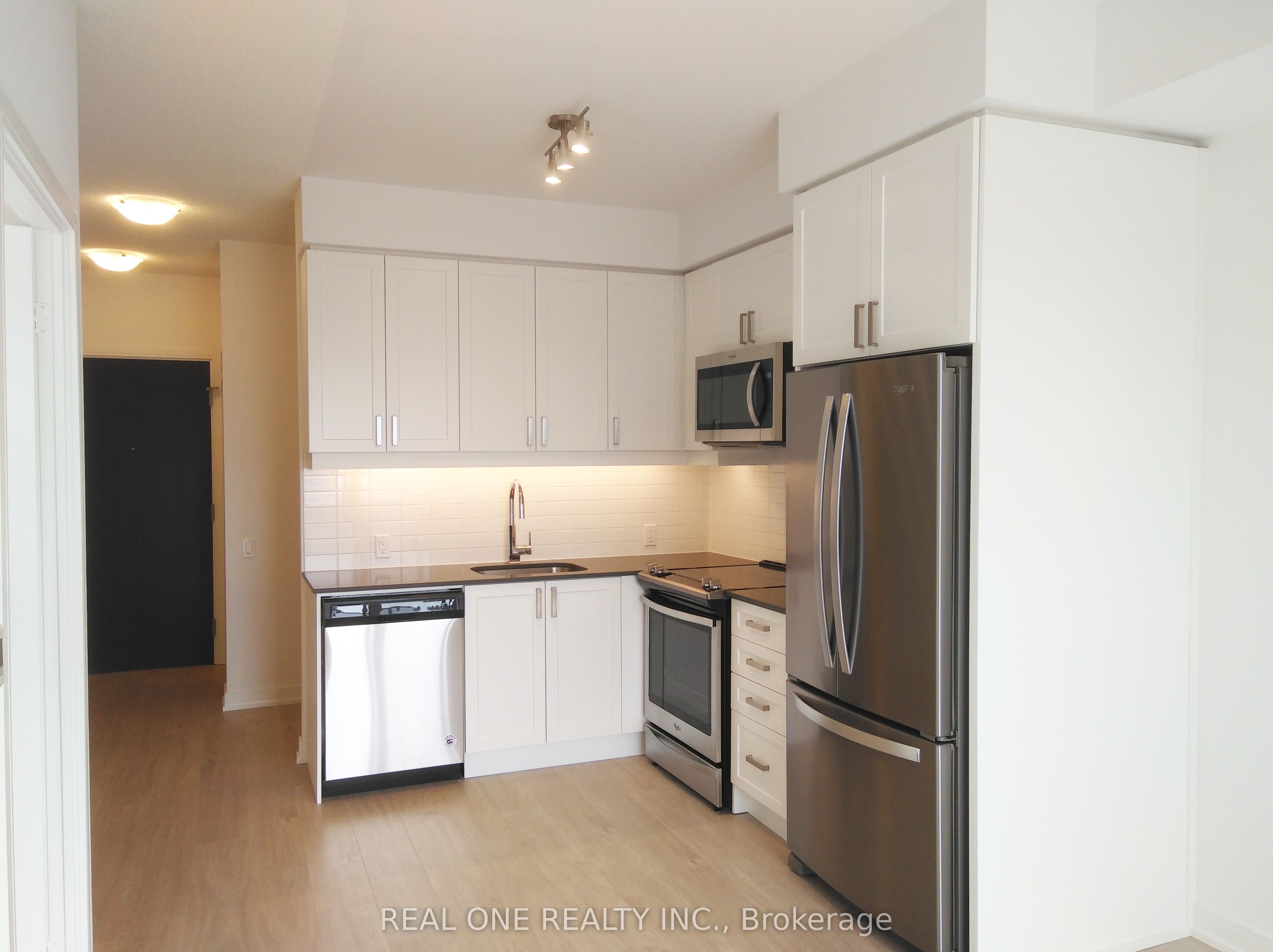 8 Nahani Way 1818 Property Photo 4
