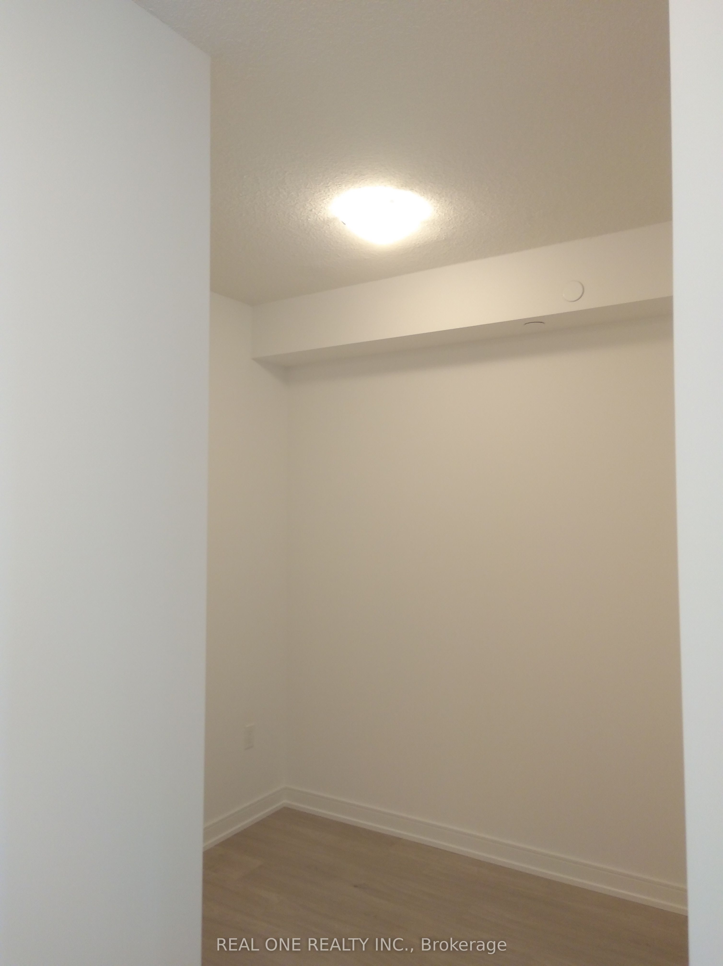 8 Nahani Way 1818 Property Photo 11