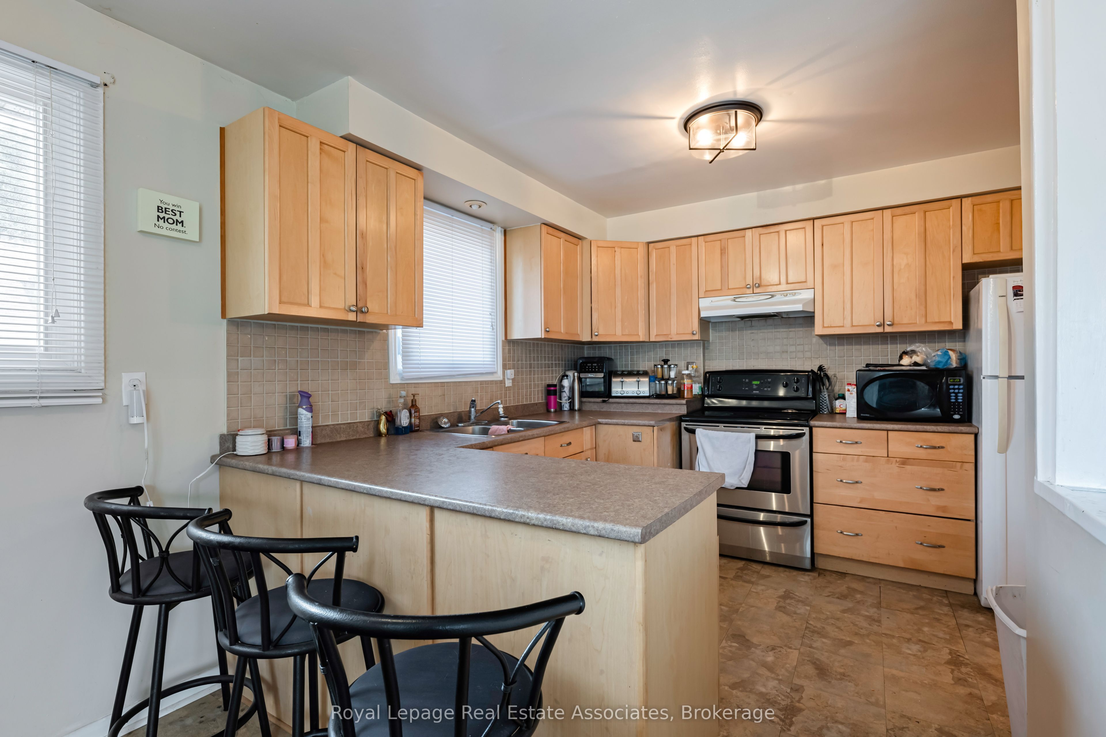 162 Burbank Crescent Property Photo 12