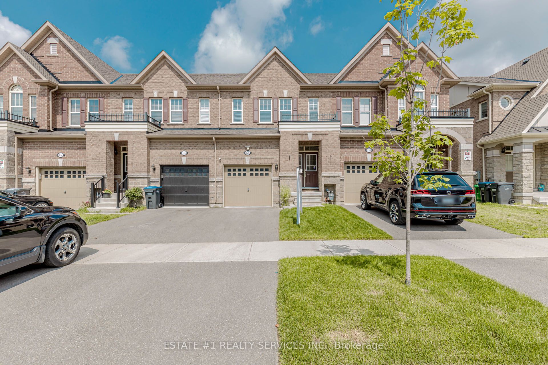 128 Finegan Cir Property Photo 1